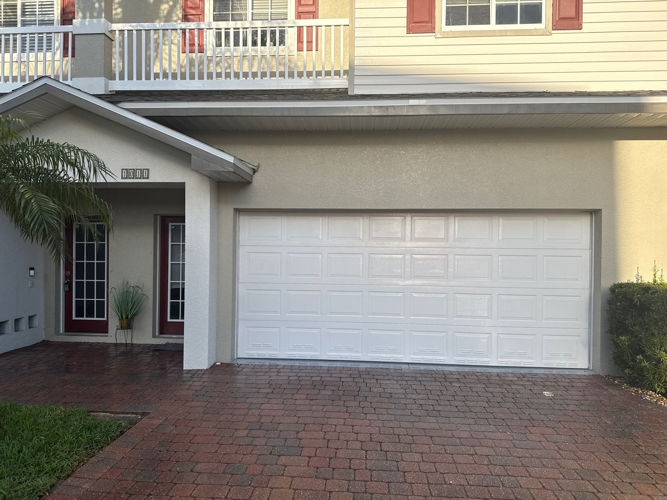 3-Story Townhome House Wash Near Manatee River | Riverbay Townhomes, Palmetto, FL by Sunshine AquaWash