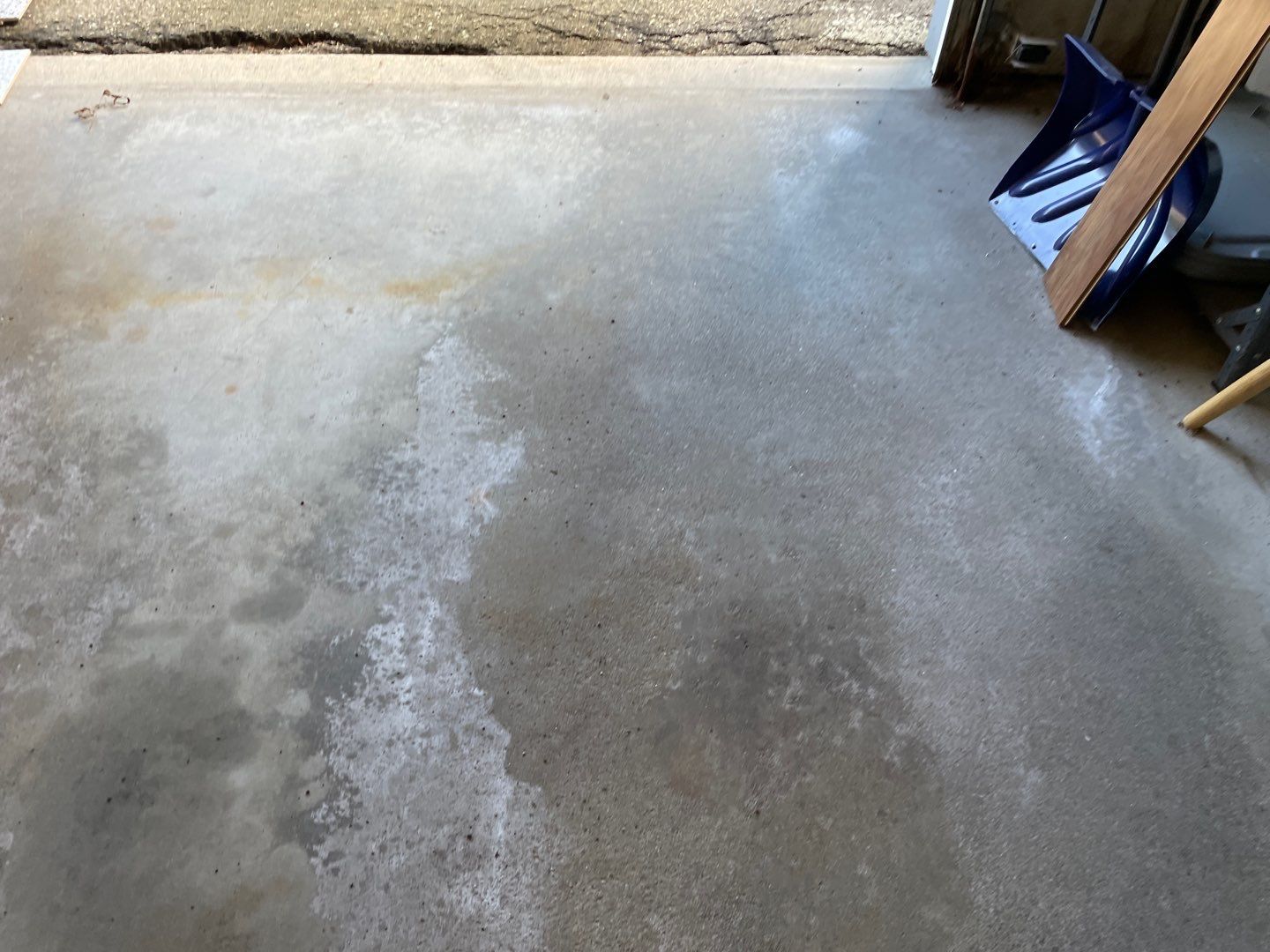Garage in Nashua, NH 03063 by Symphony Concrete Coatings