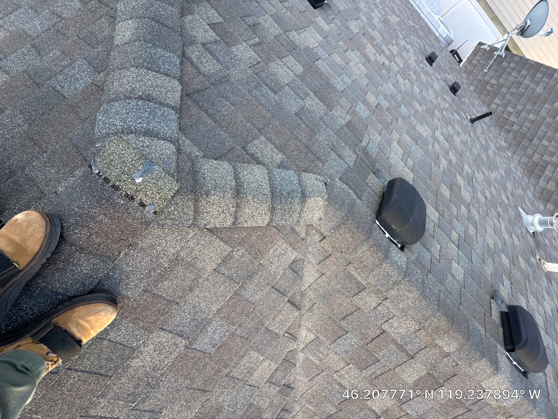 Architectural Asphalt Shingle Roof Replacement in Kennewick, Washington by Alpine Roofing