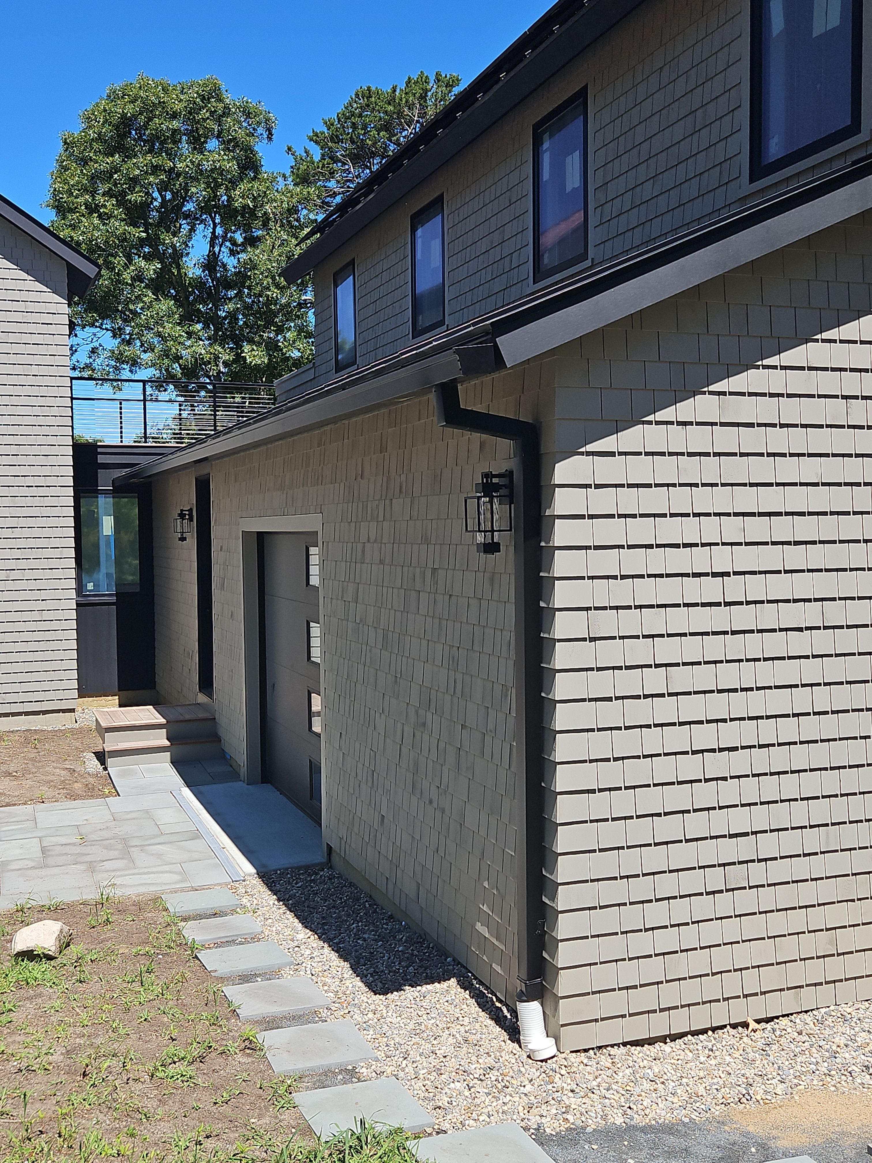 Gutter Installation using 6" Box Style Aluminum Gutter by Gutter Pro Enterprises