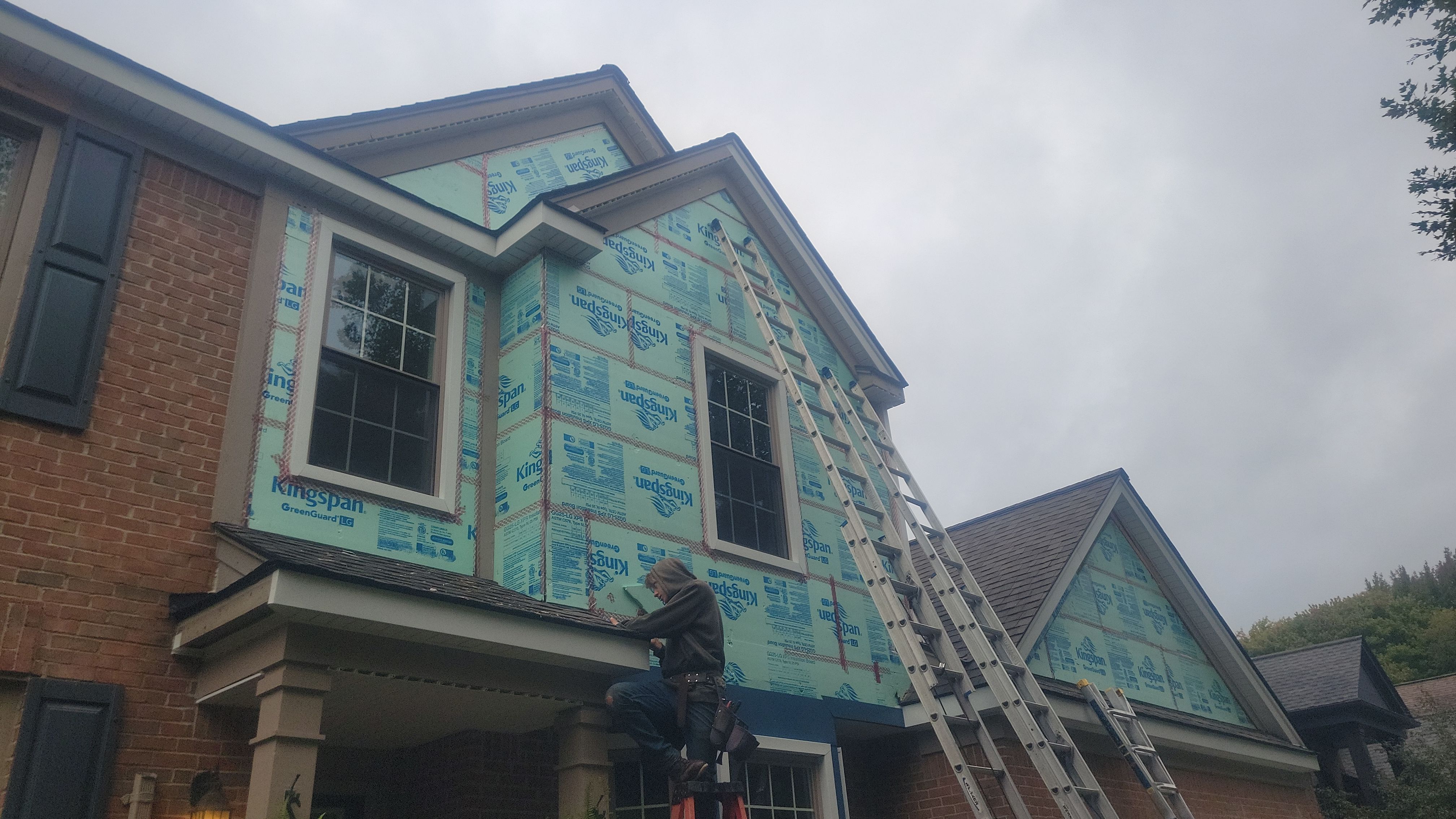 Siding Replacement using Alside Charter Oak D4.5" by 180 Contractors