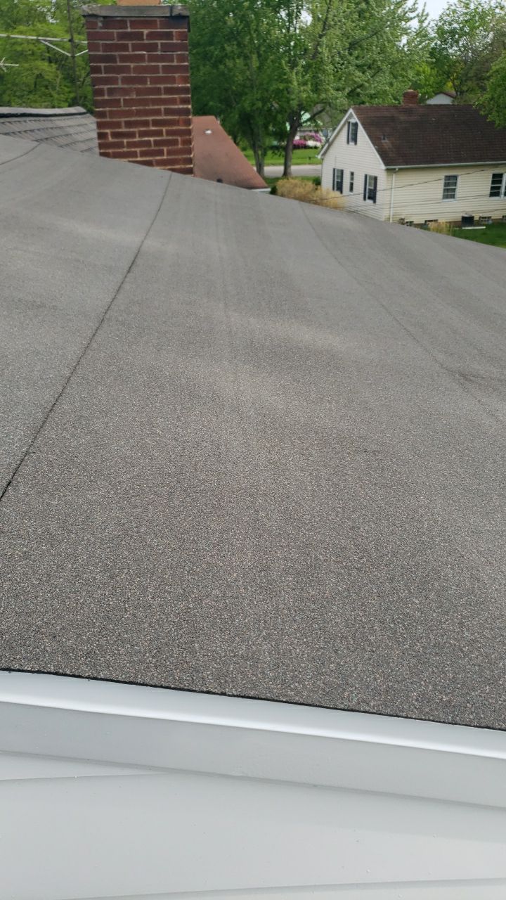 ATLAS PINNACLE COLOR: WEATHERED SHADOW DRIP EDGE: WHITE by Eagle Eye Roofing