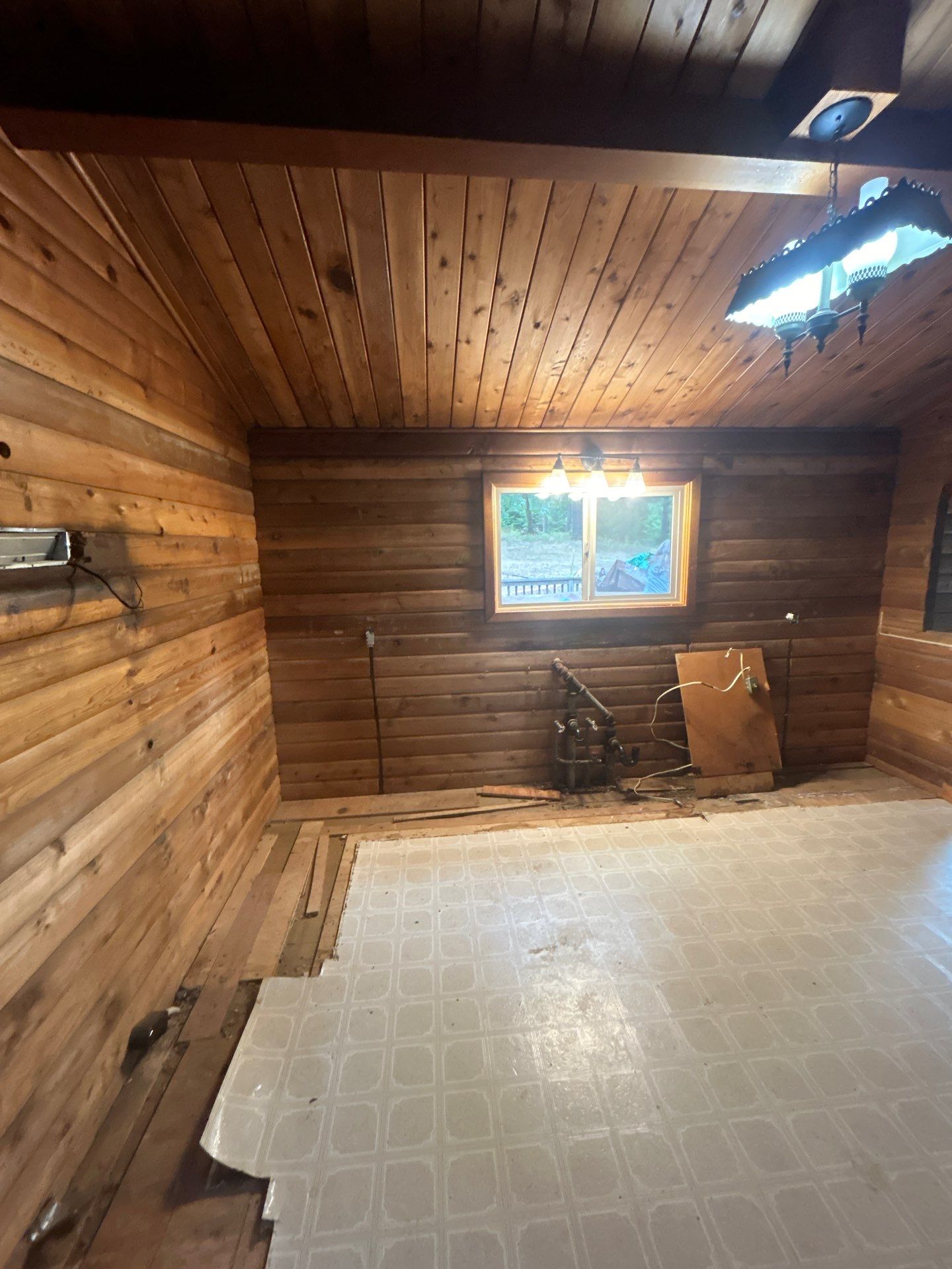 Kitchen Transformation in Newberg Log Cabin by Pinnacle Contractors