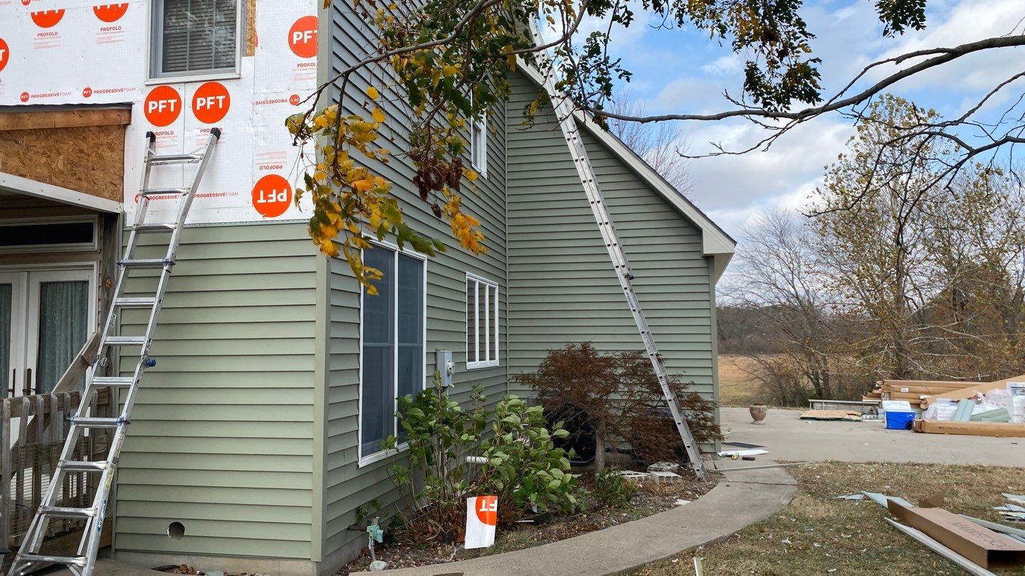 Comprehensive Residential Roof and Siding Replacement in Smithville Missouri by EEC Windows, Siding & Roofing