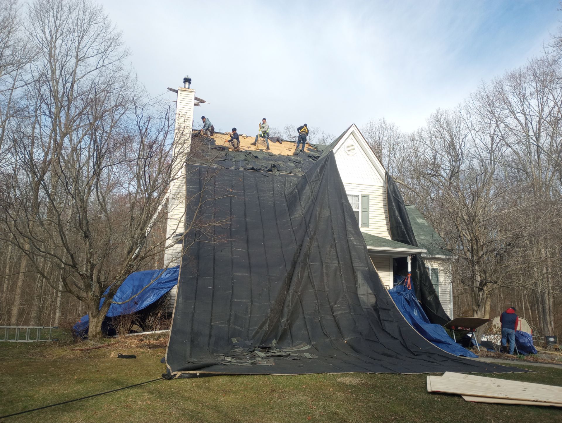 Residential Roofing Installation using Owens Corning by roberts roofing