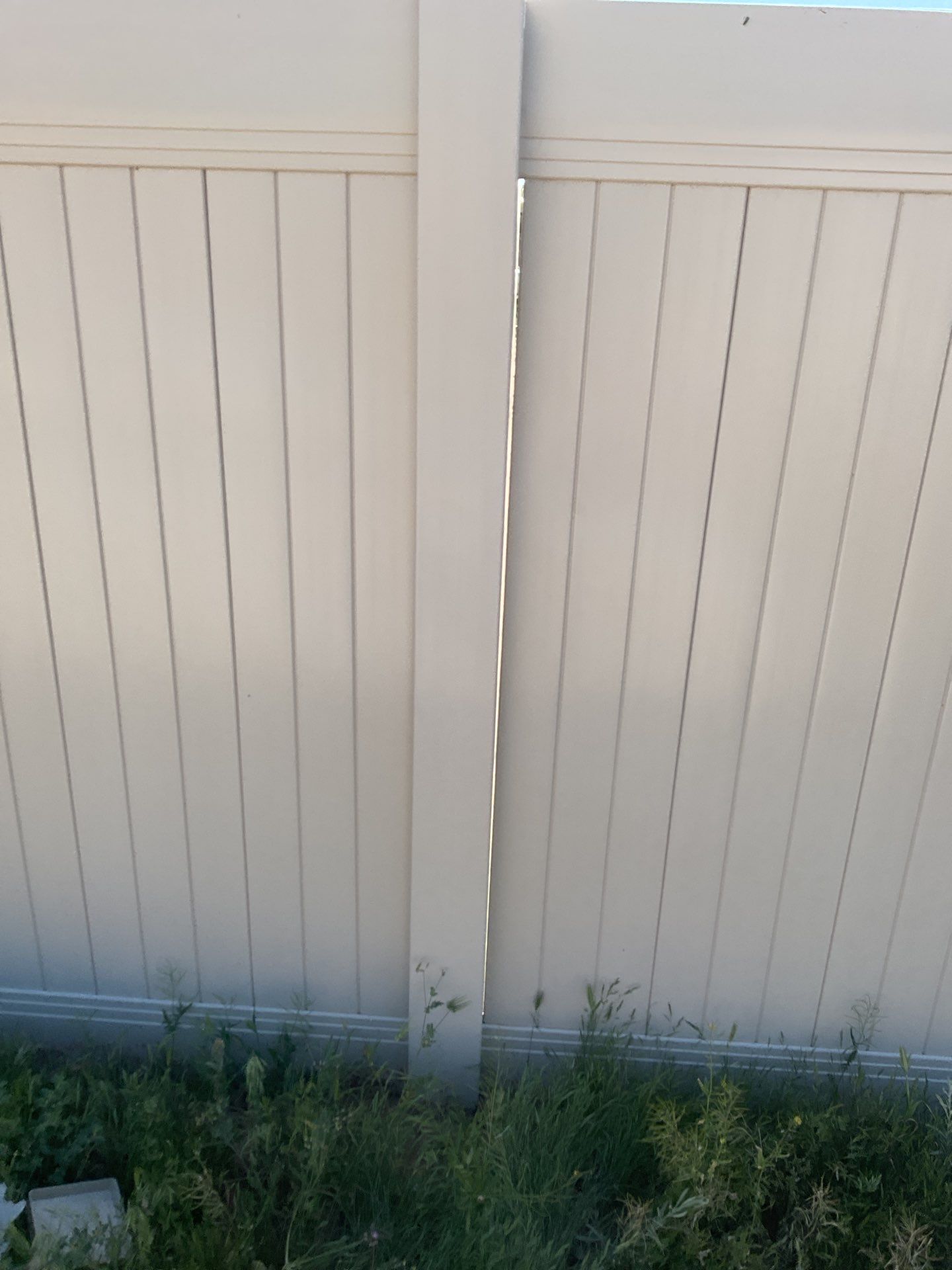 Fence Installation using Vinyl by Fence Guys Inc. 
