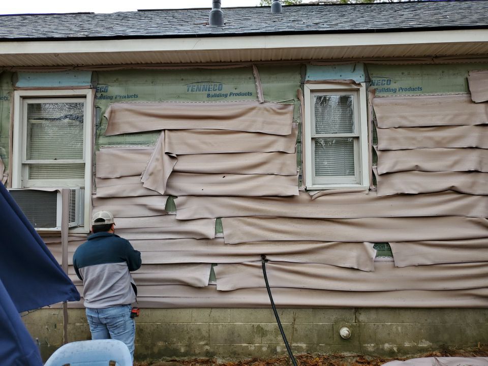 Residential Roofing Installation using Owens Corning Oakridge- Williamsburg Gray by Indigo State Roofing
