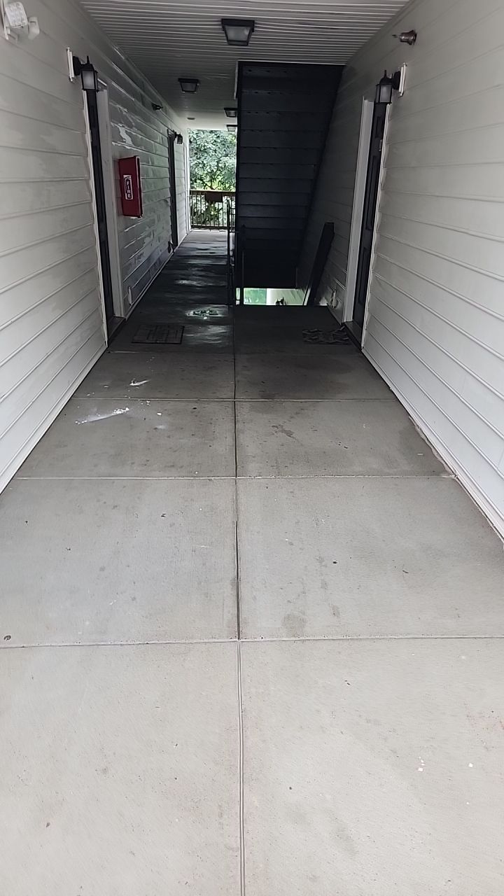Appartment cleaning by Power Wash Masters LLC
