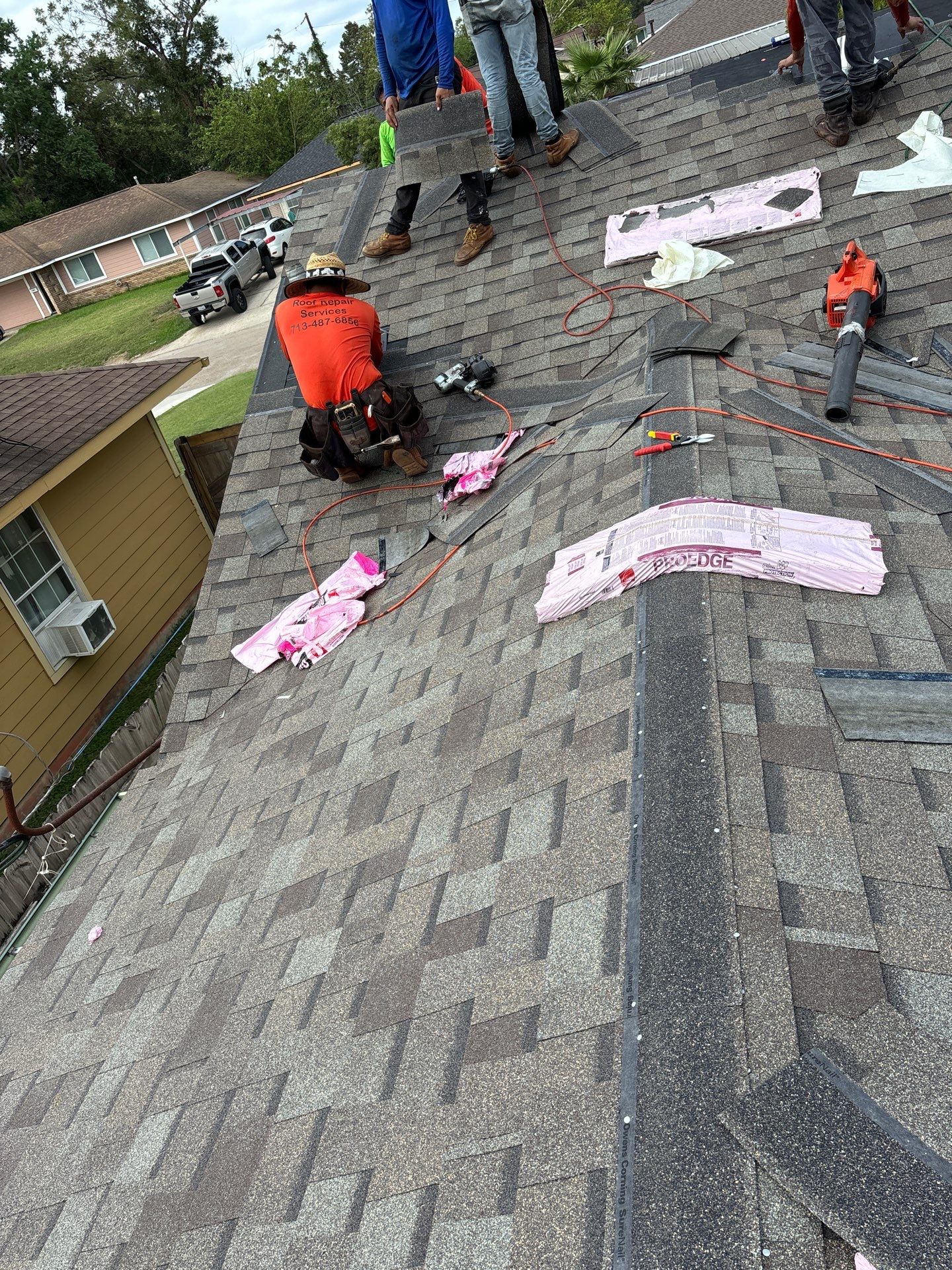 Residential Roofing Installation using Owen's Corning Duration (Lifetime) Shingles by Roof Repair Company