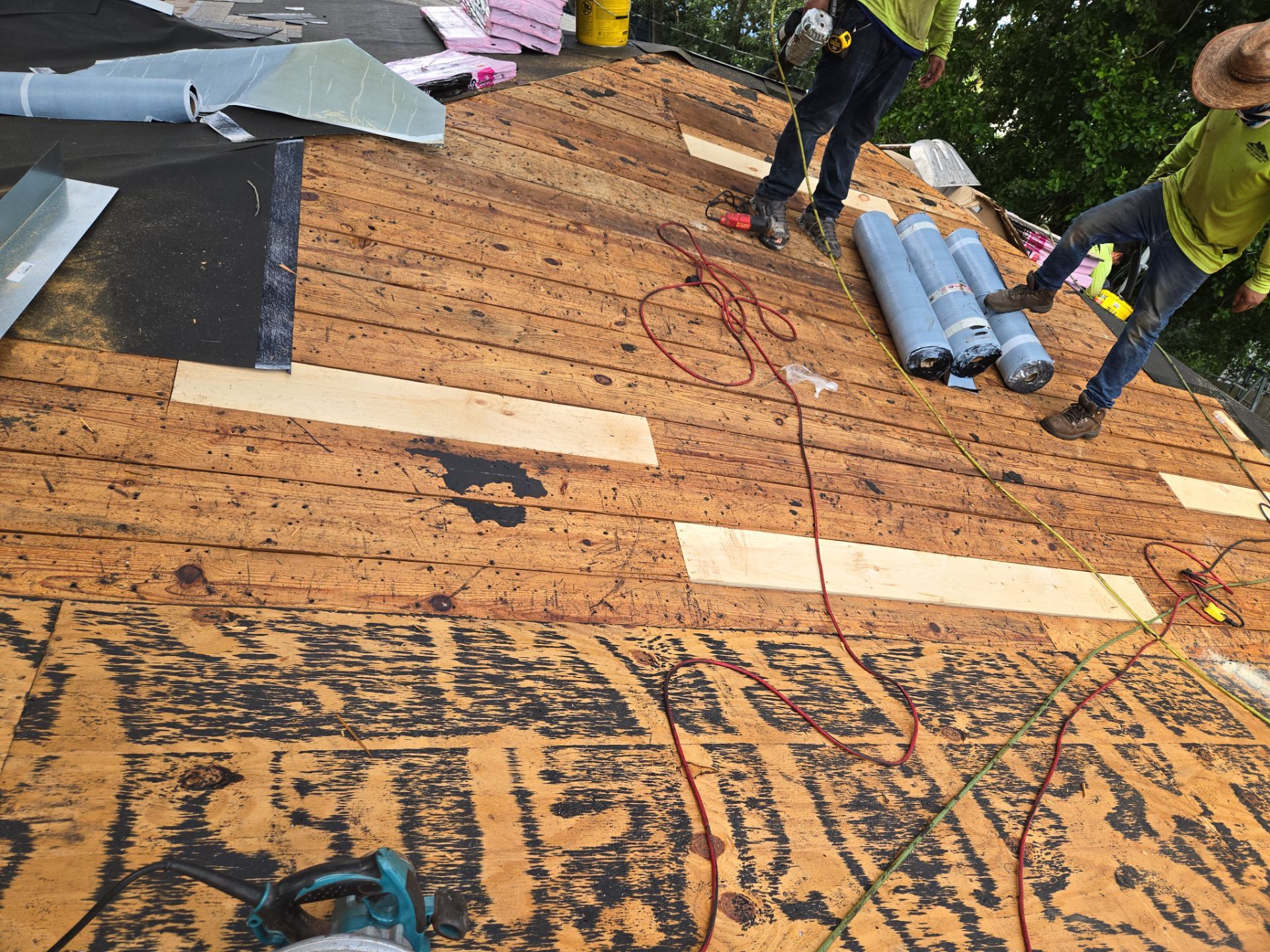 Project in Pinellas Park 33781 by Mitchell Roofing Company LLC 
