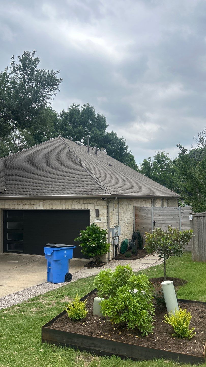 Weathered Wood - GAF Timberline HDZ by RoofsOnly.com