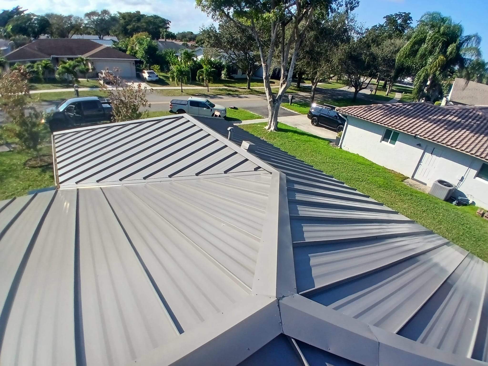 Slate Grey standing seam by Roofing Reina