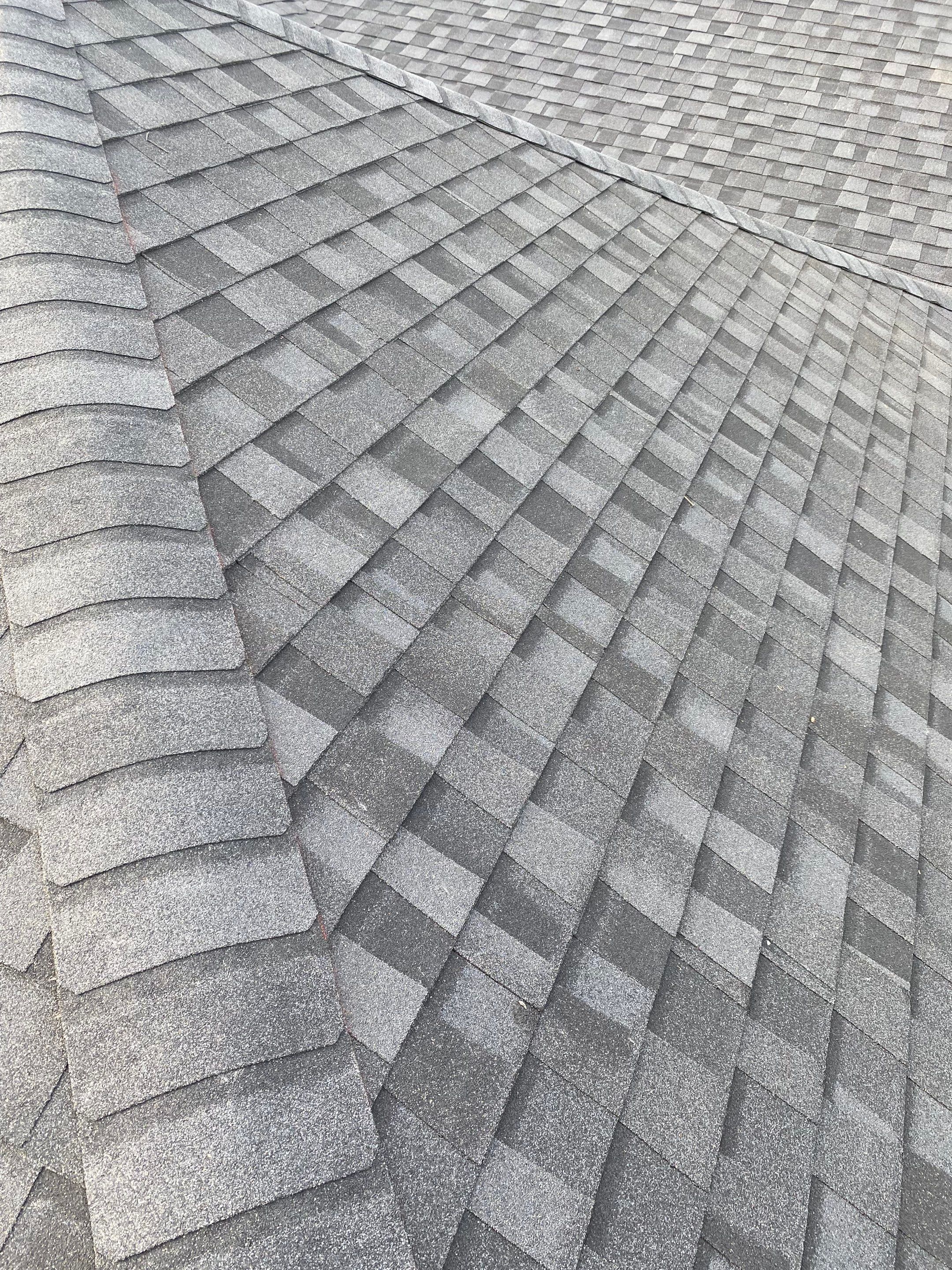 Landmark Pro Installation in Lewis Center by Best Roofing & Siding Company
