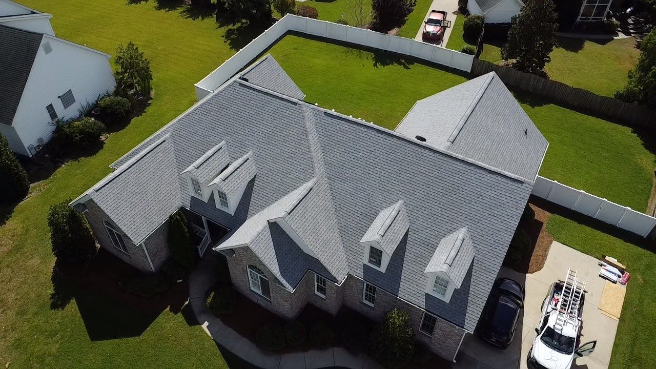 GAF HDZ Fox Hollow Grey by Skybird Roofing