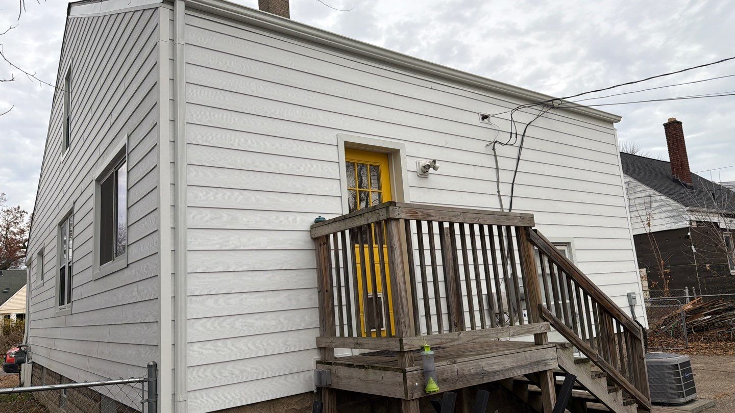 Siding Replacement using Ascend Glacier White by 180 Contractors