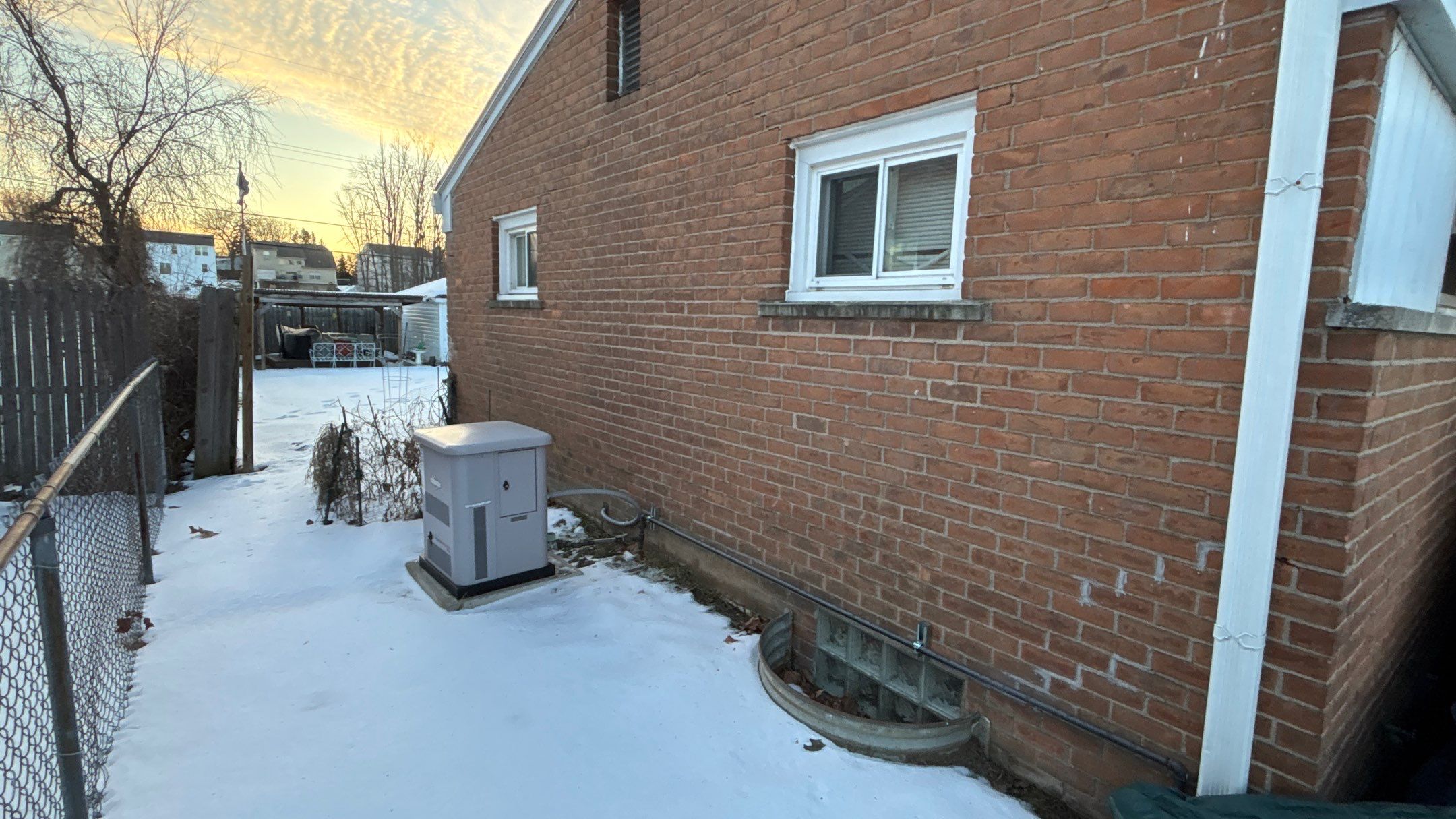 Siding Replacement using Alside D4 Odyssey-Plus Dutchlap White by 180 Contractors