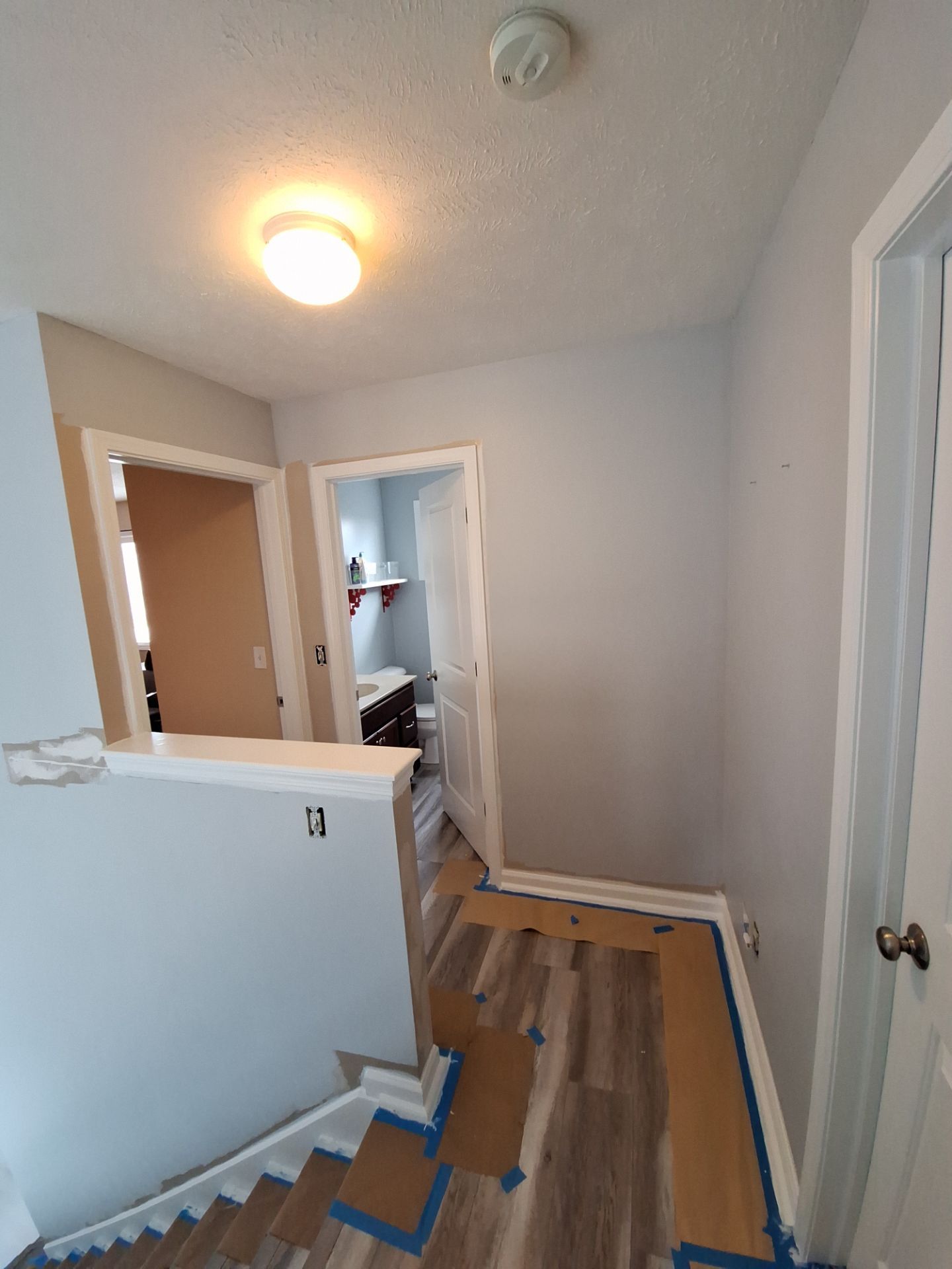 Main floor color change by Gordon Painting