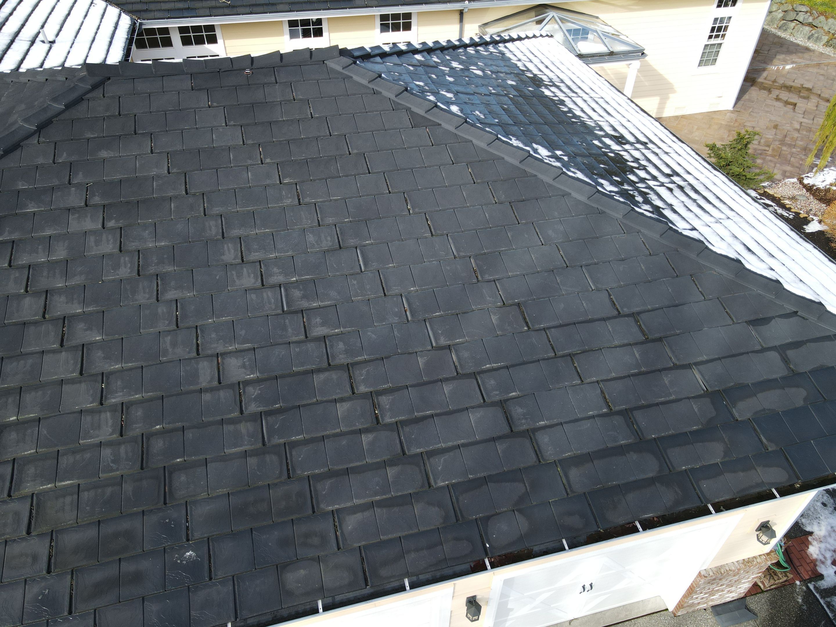 Presidential TL Roof Replacement in Seattle by RoofSmart