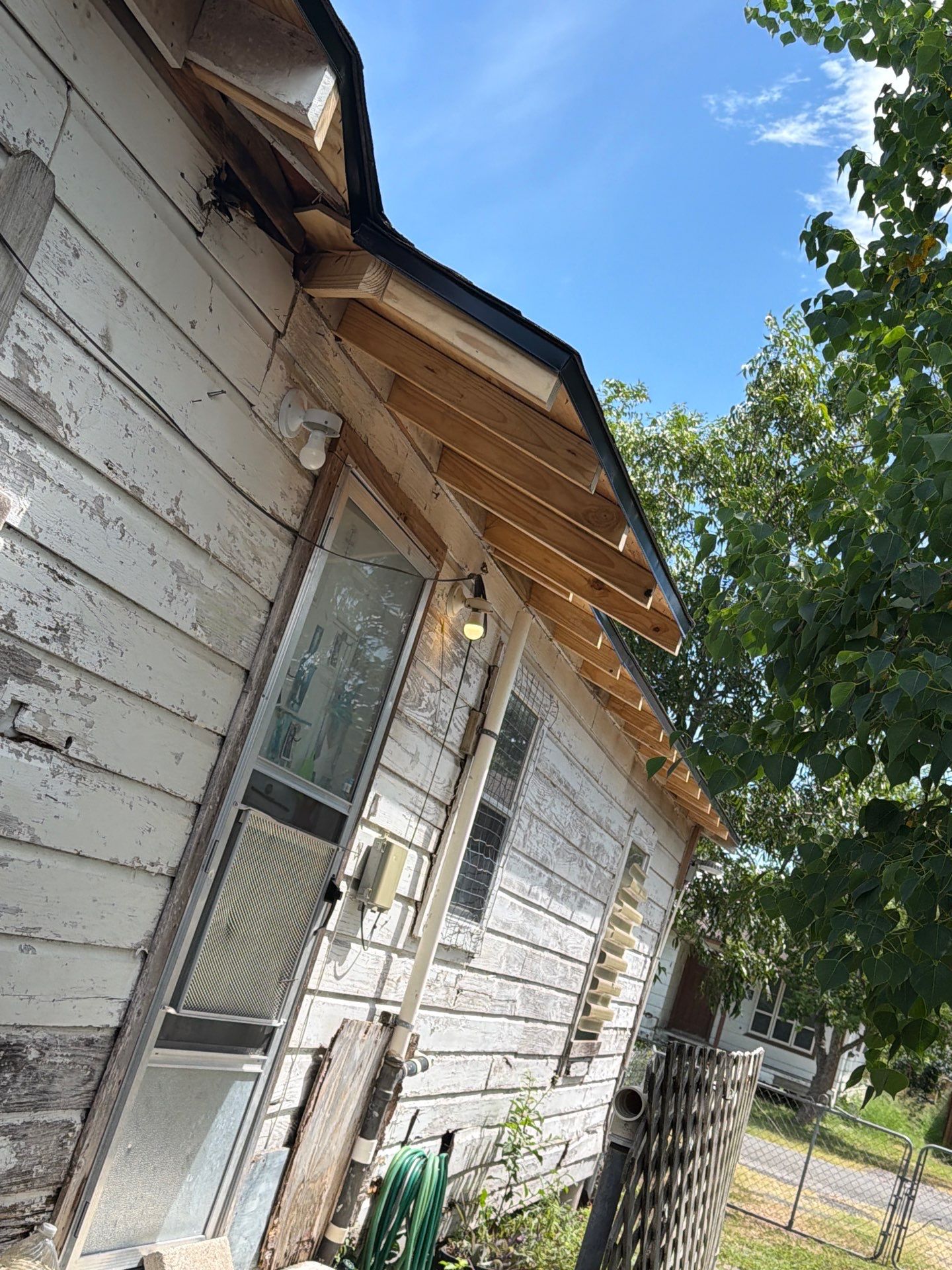 Major Roof Repairs in Taft Texas by Bayfront Roofing and Construction
