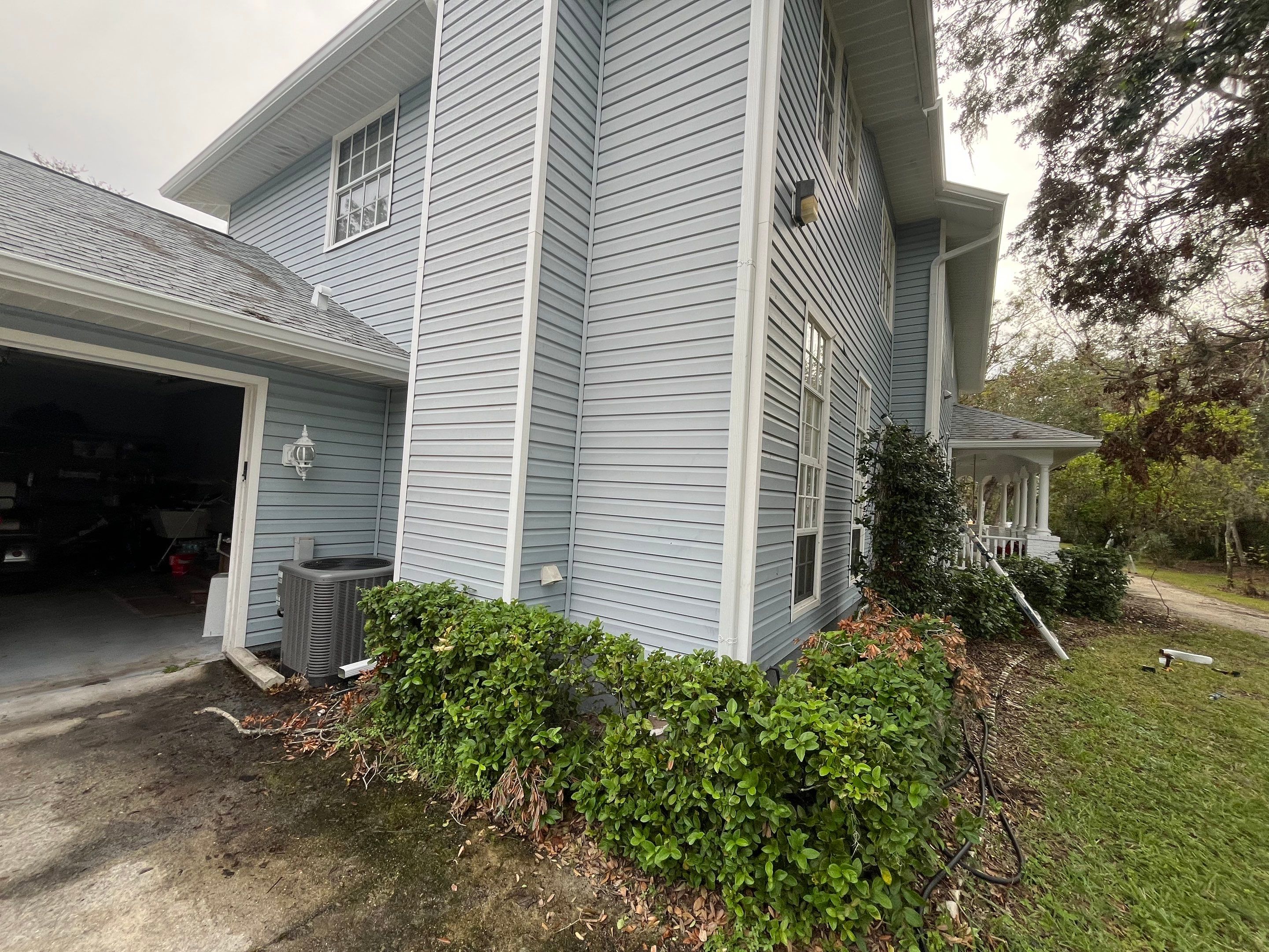 6-inch Seamless Gutters Installed in Bradenton FL by Gutter Professors