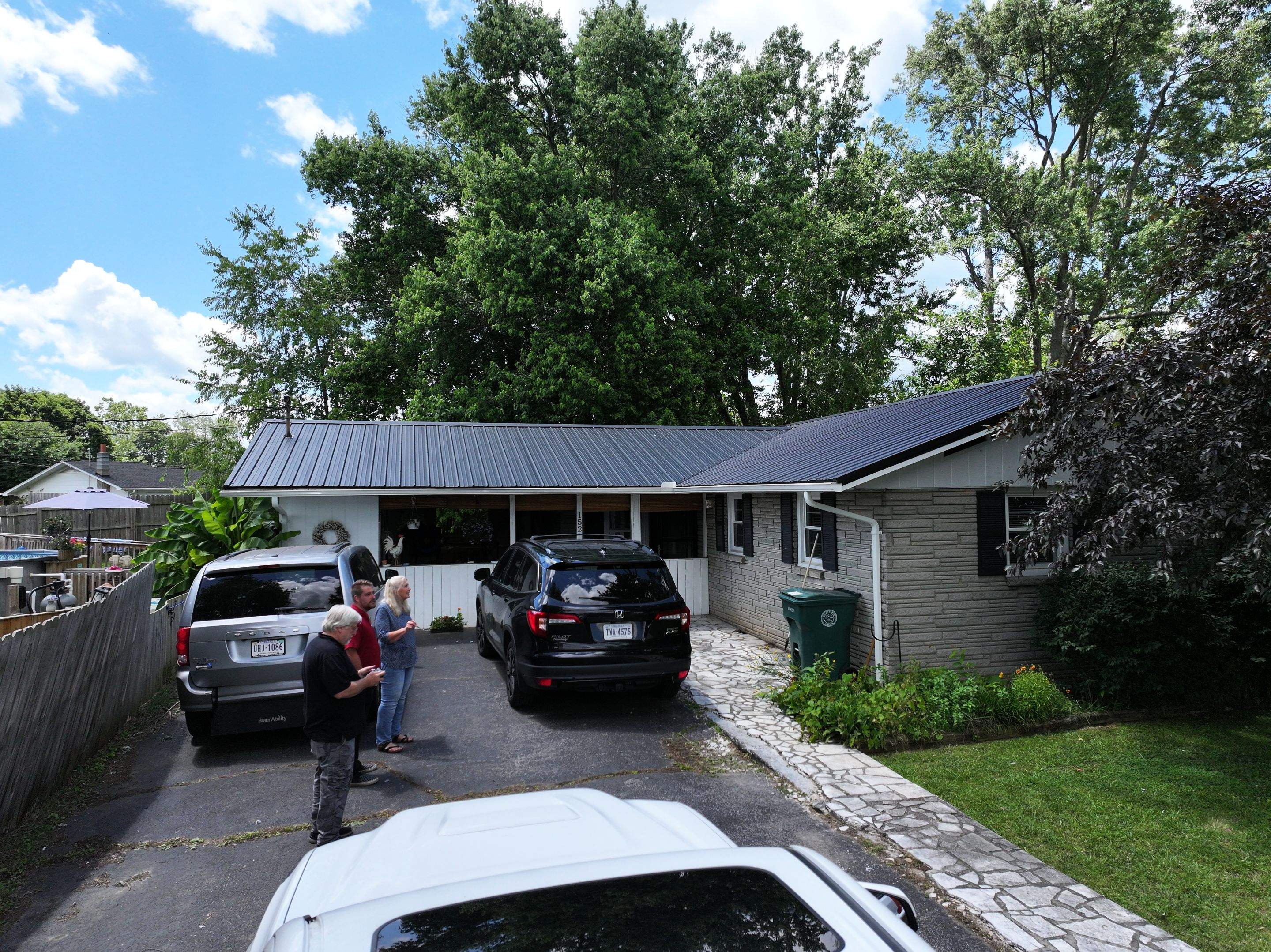Blevins Residence by Omnia Roofing