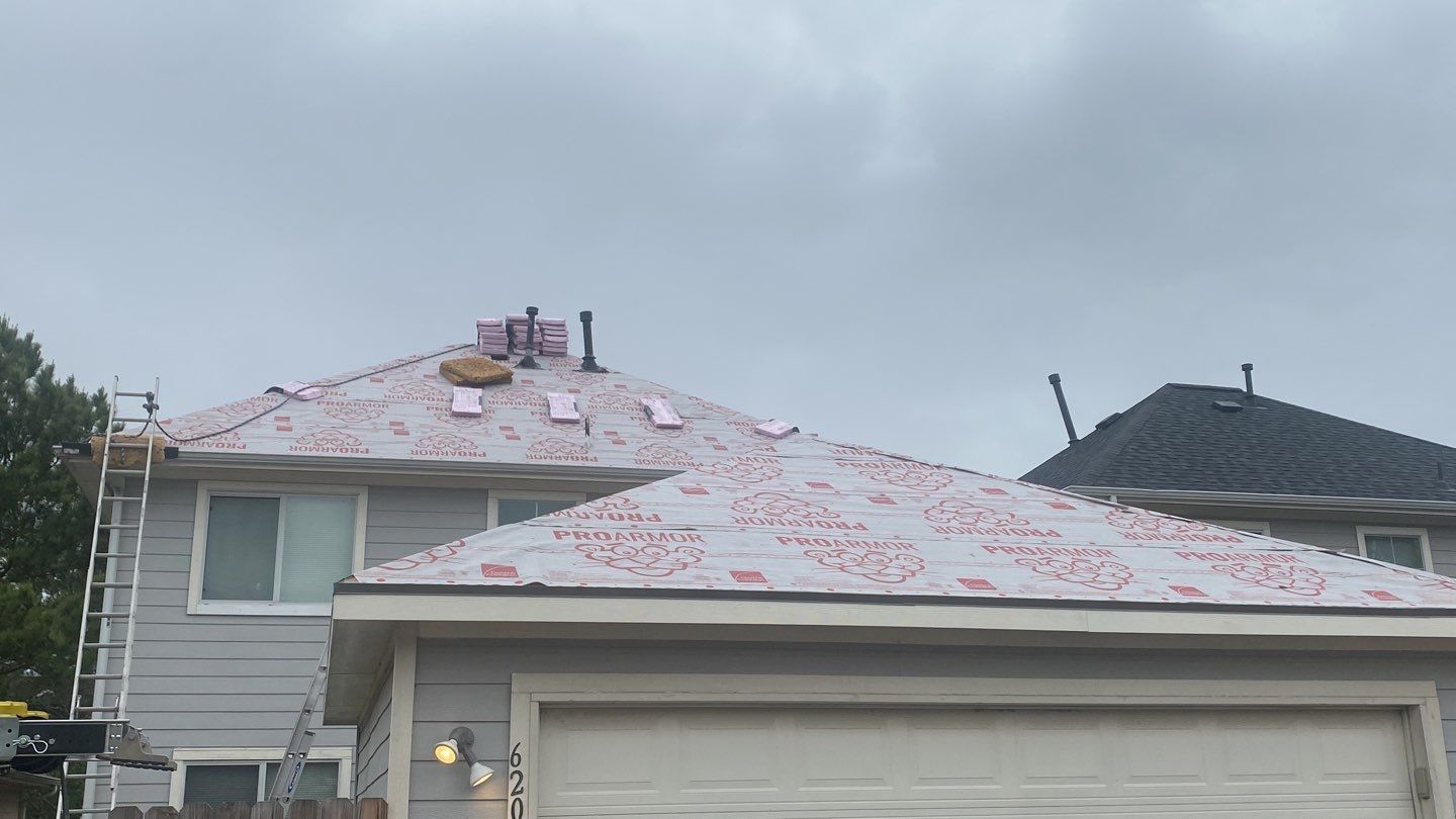 Residential Roofing Installation using Owen's Corning Duration (Lifetime) Shingles by Roof Repair Company