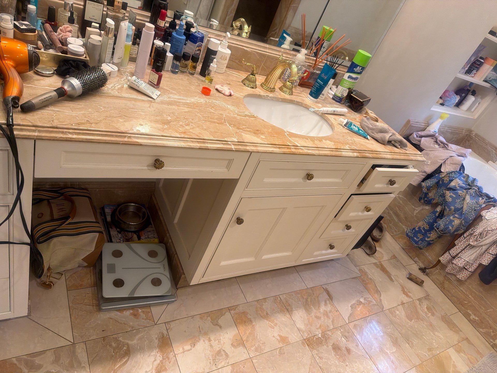 House Cleaning and Maid Service in Dunthorpe Portland by Cloud 9 Professional Cleaning Services