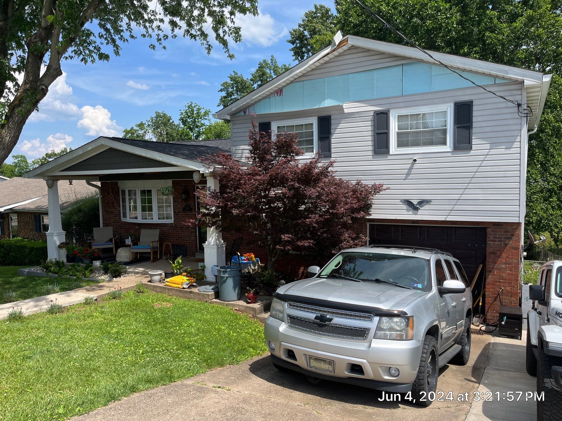 Siding Installation using Mastic Plygem Carvedwood by Fahey Roofing + Contracting