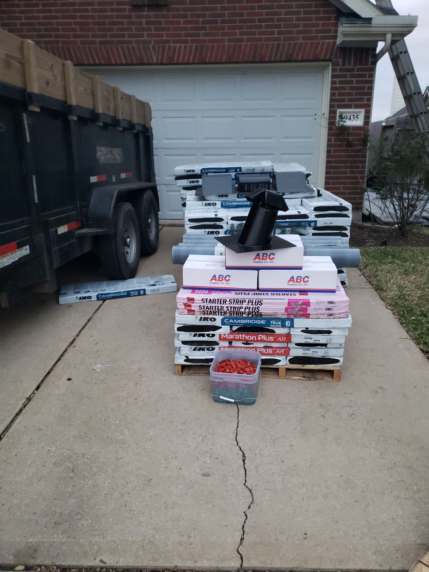 IKO Cambridge - Dual Black by Elite Roofing LLC