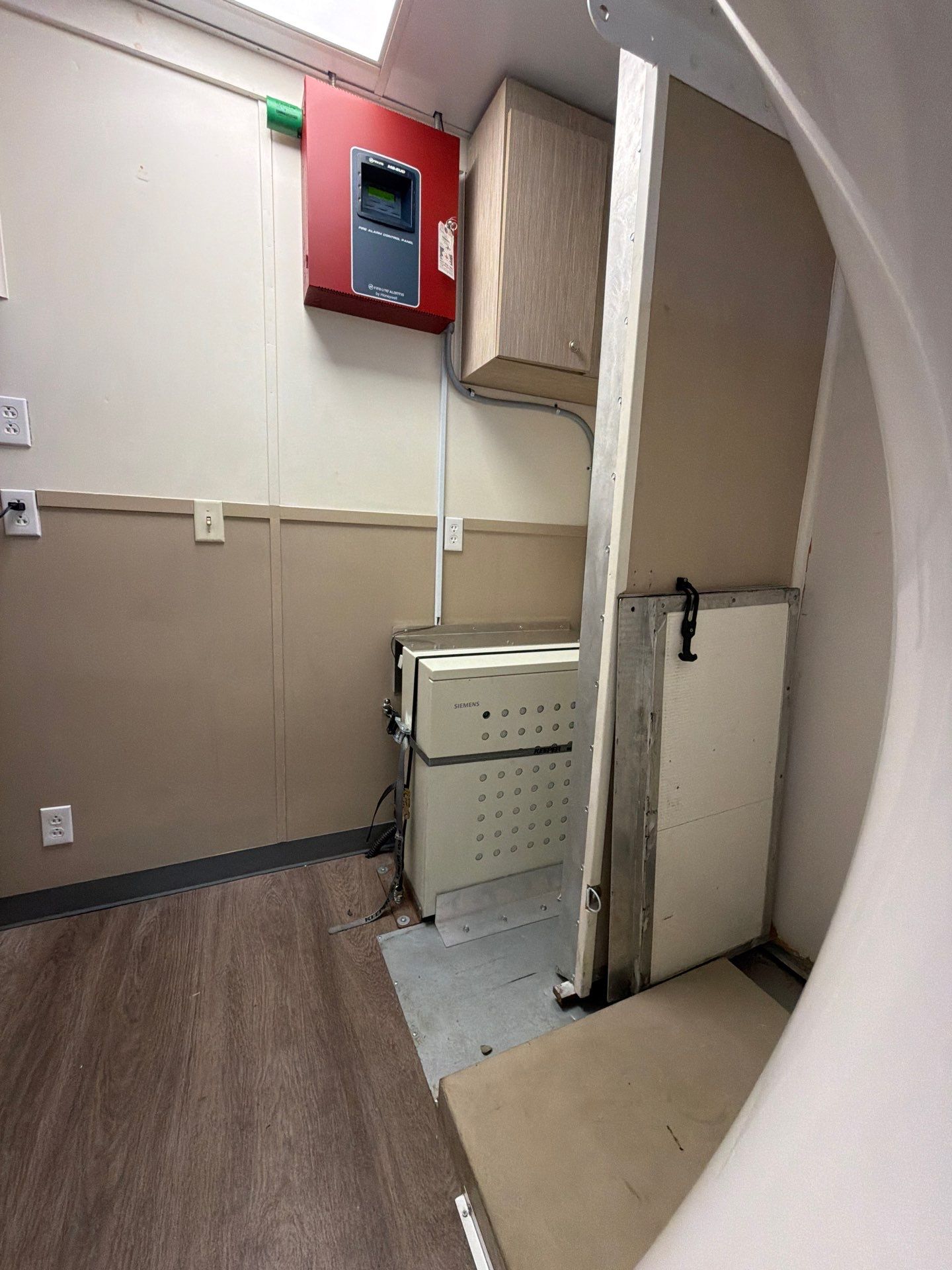 Interior for Mobile Medical Imaging Unit by Select Painting, Coatings & Garage Cabinets