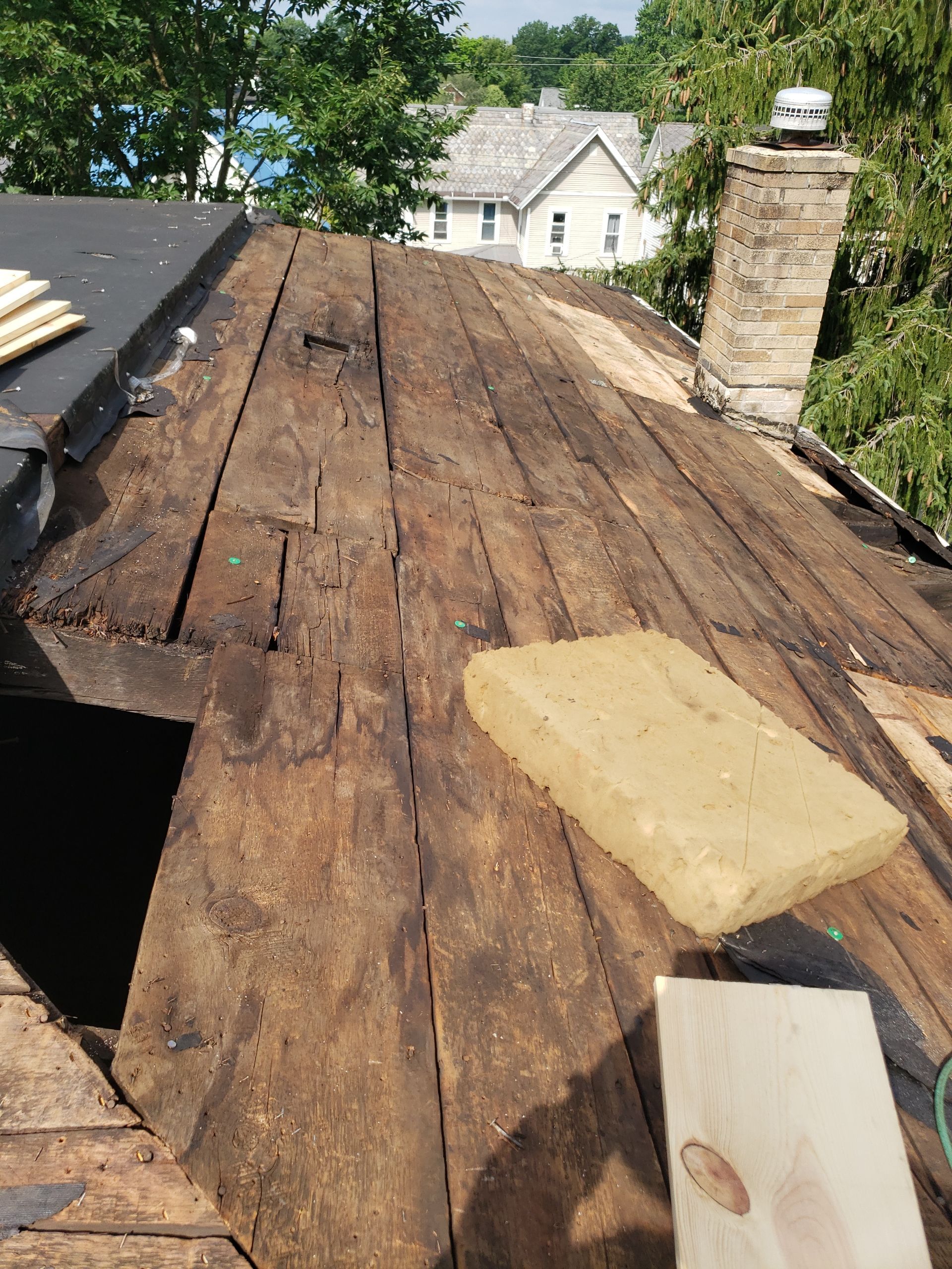 ATLAS PINNACLE COLOR: MAJESTIC SHAKE DRIP EDGE: WHITE by Eagle Eye Roofing