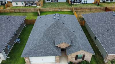 Residential Roofing Installation using Owens Corning Oakridge