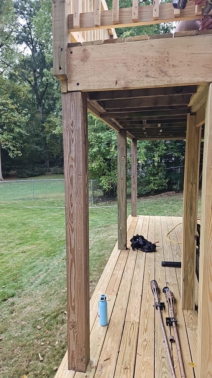 Windsor Blvd - Deck Installation by Pillar and Pine