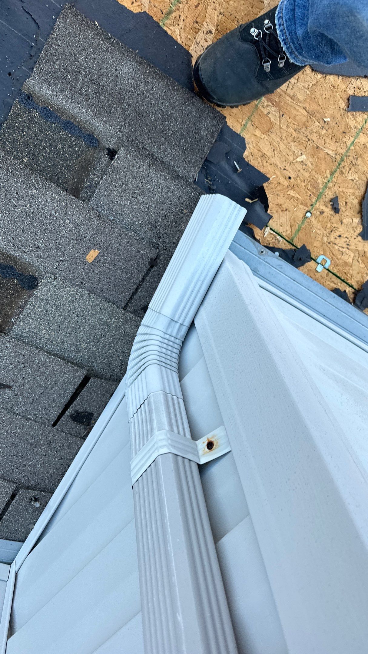 Fairfield Township - Hearthstone Grey by Tamlin Roofing