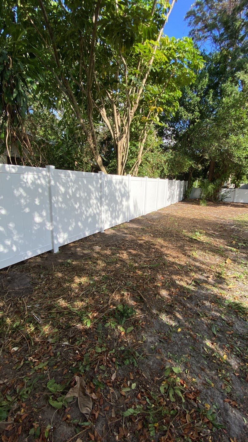 Bradenton, FL 4 ft. and 6 ft. Vinyl Privacy Fence by Asap fence and gates, LLC