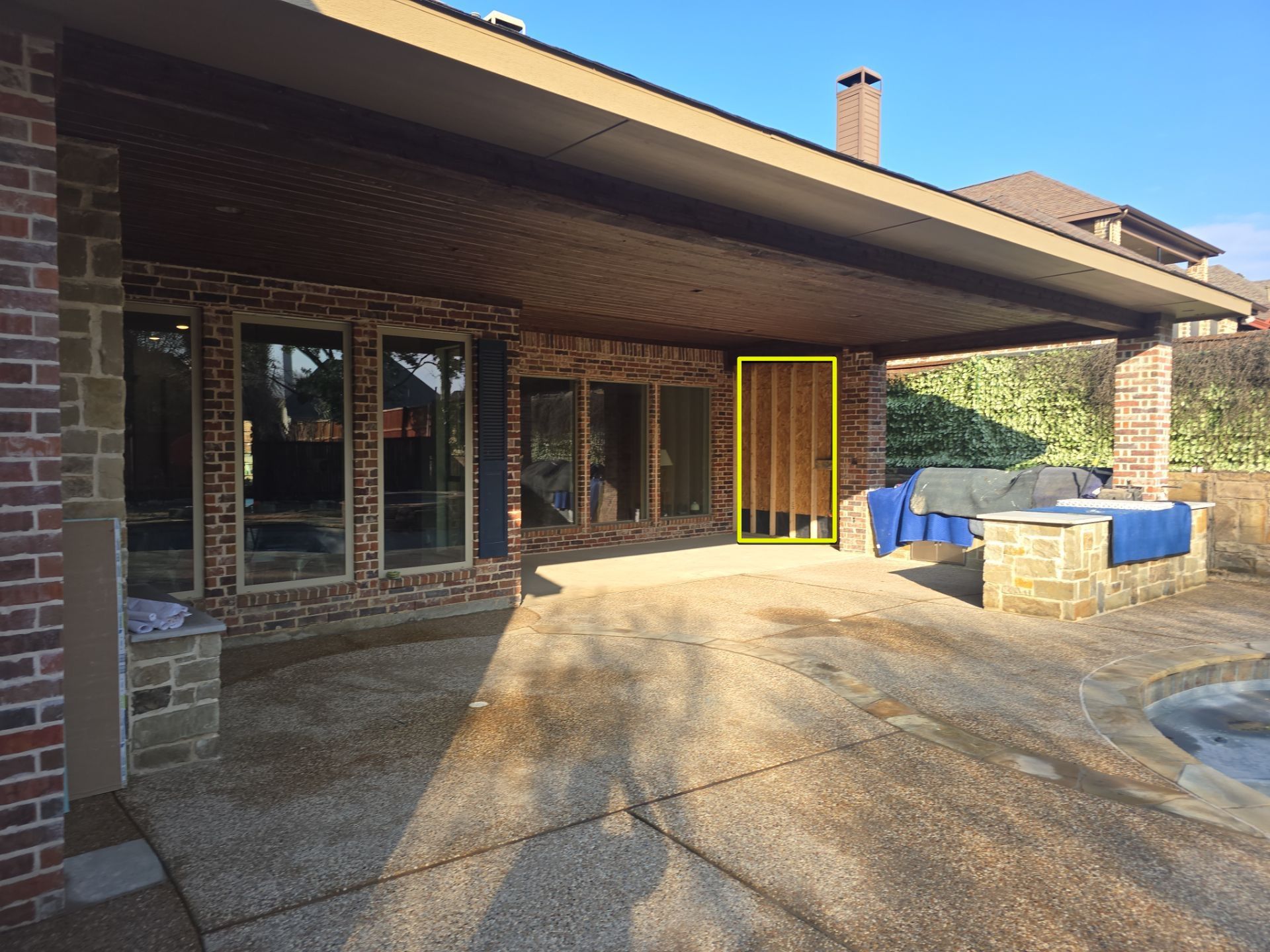 Patio & Pool bath addition by SLM General Contractors & Roofing