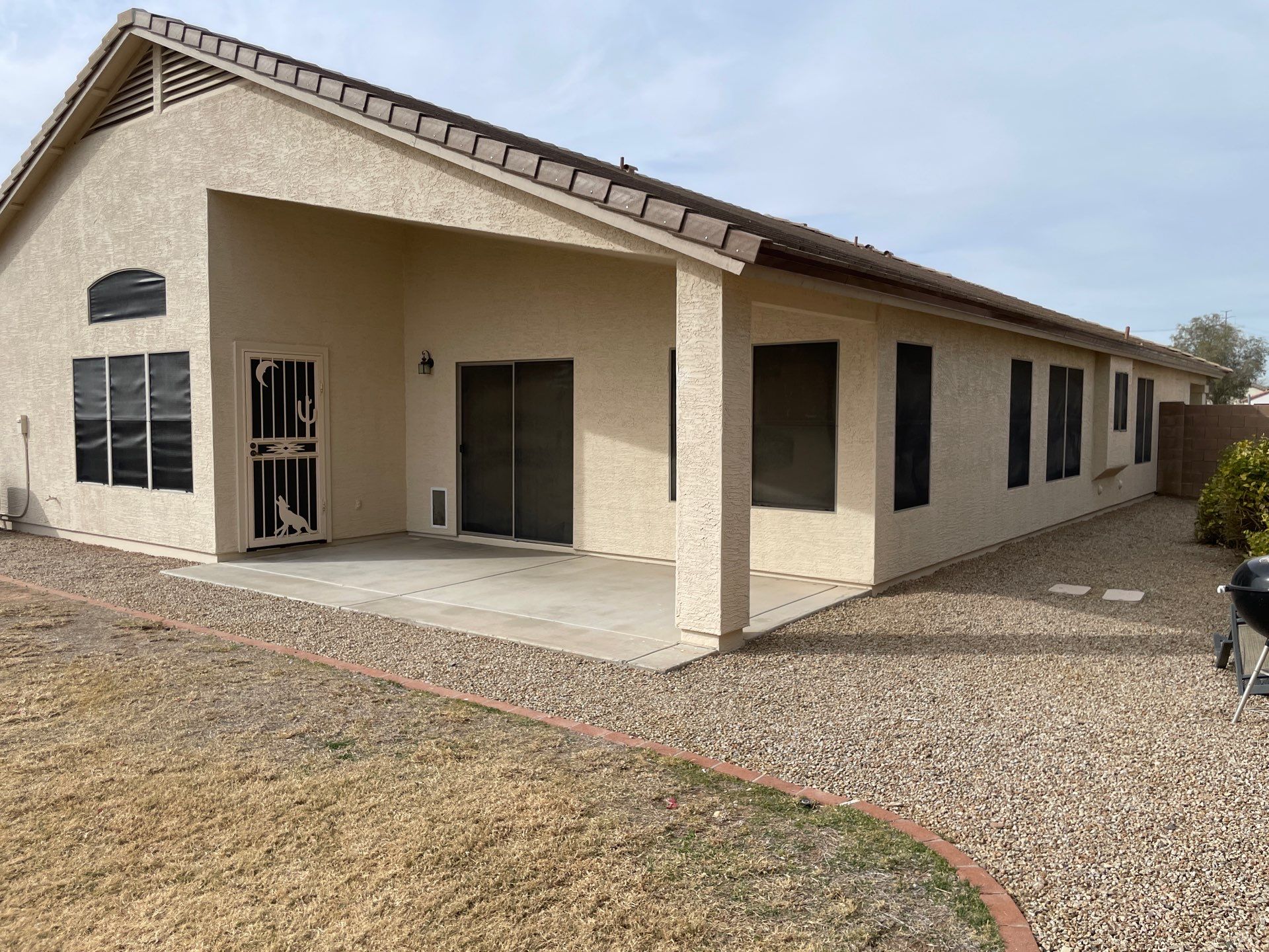 Hamilton - A Gorgeous Home Exterior Makeover in Phoenix, AZ with Dunn Edwards Paints by Double G Painting Contractors, LLC