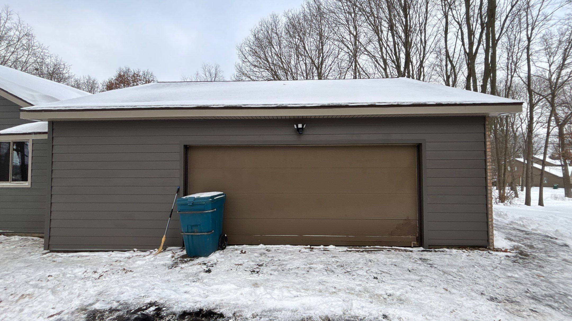 Siding Replacement using Alside S7 Cedar Mill Grain Composite by 180 Contractors