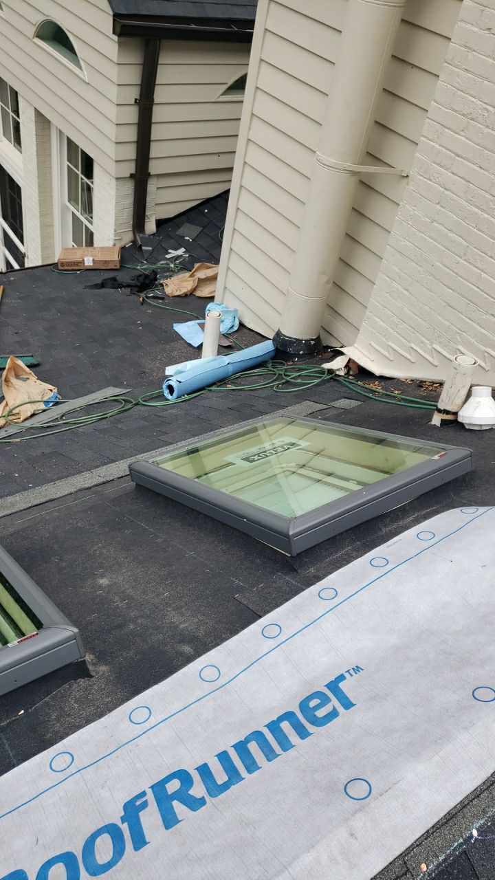 McLean: Certainteed Landmark Pro Designer Shingles in Max Def Charcoal Black by RM Banning, Inc.