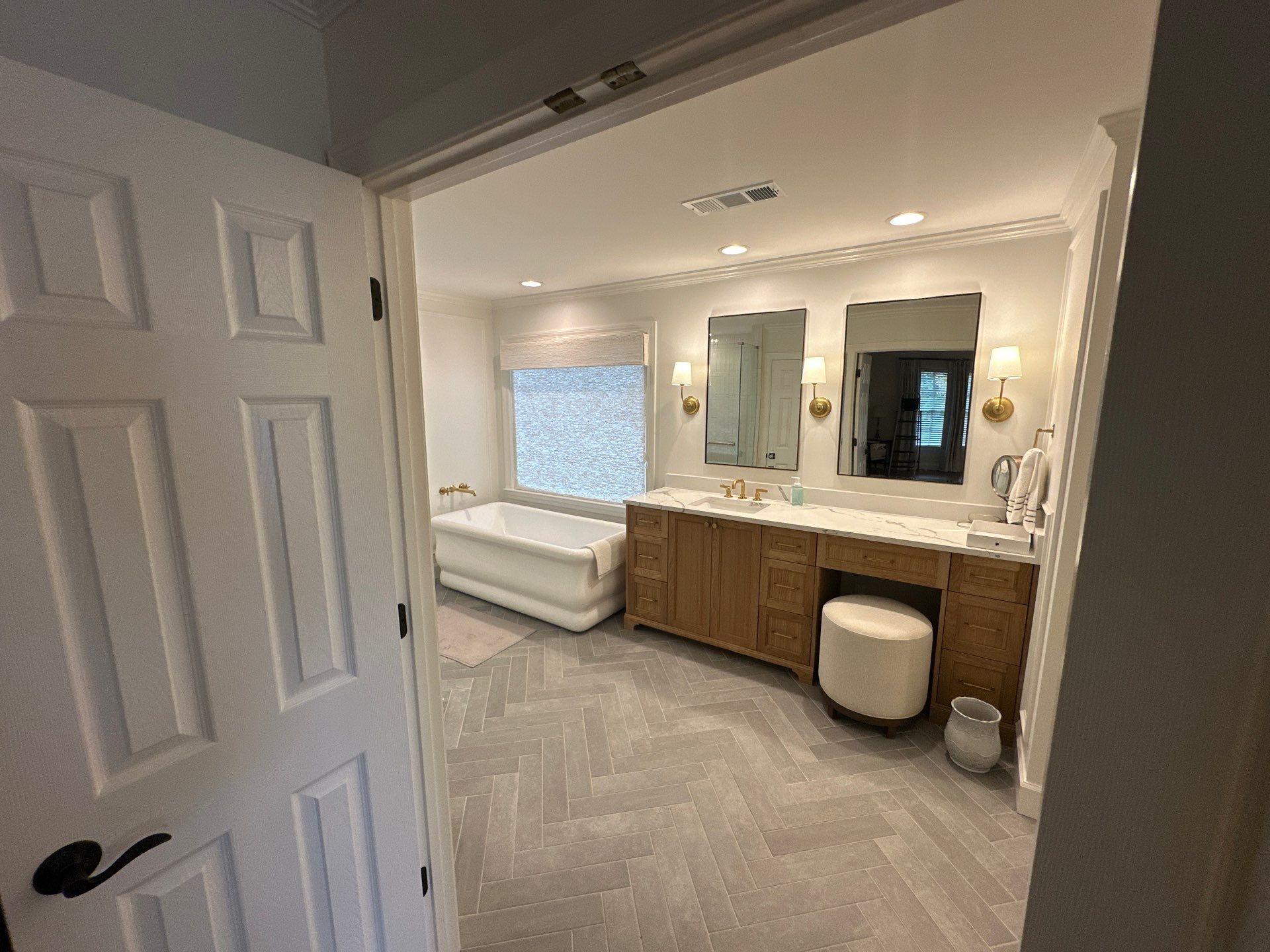 Master bathroom renovation by Prudencio