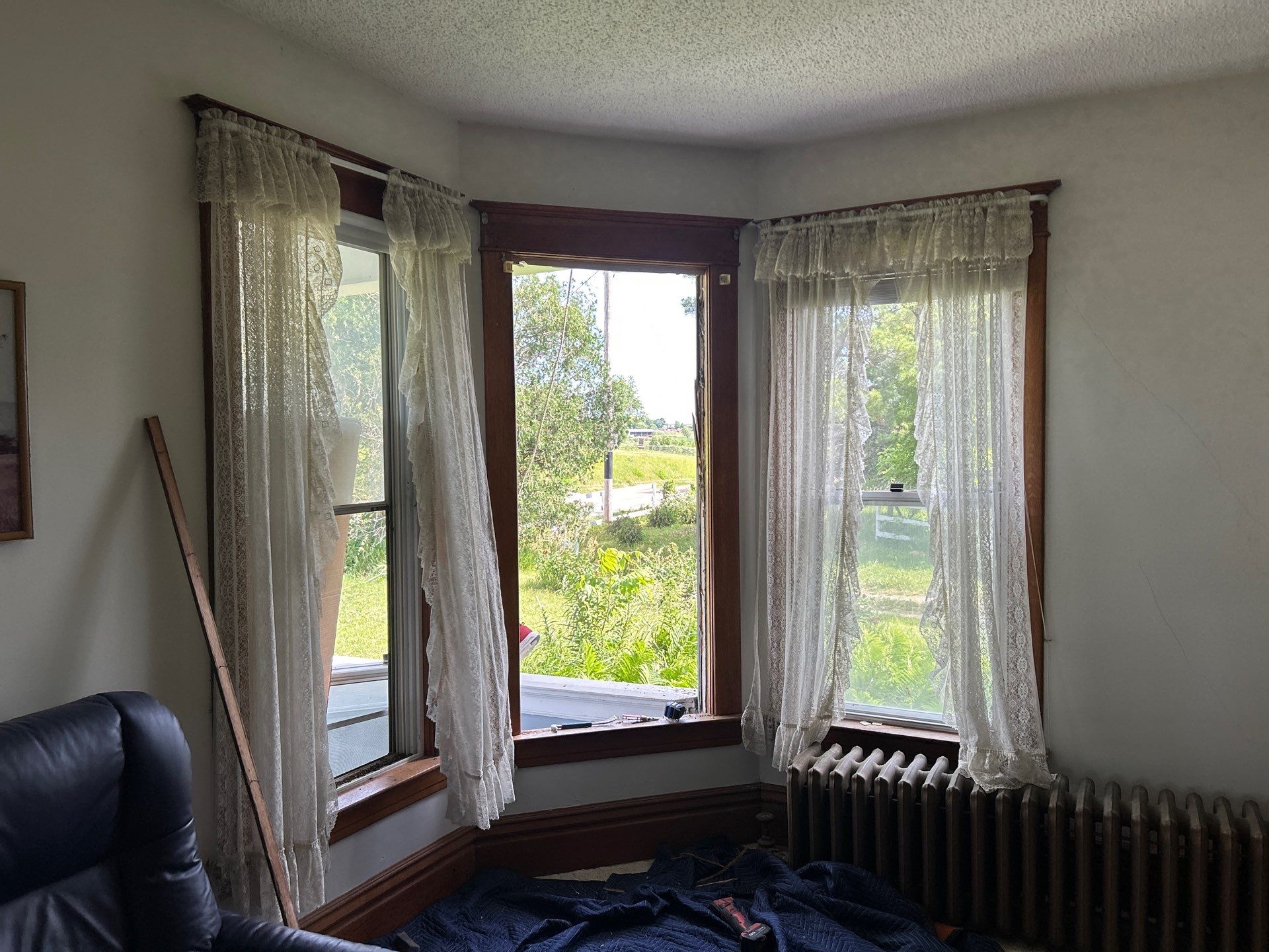 Windwo installation by United Windows and Siding LLC