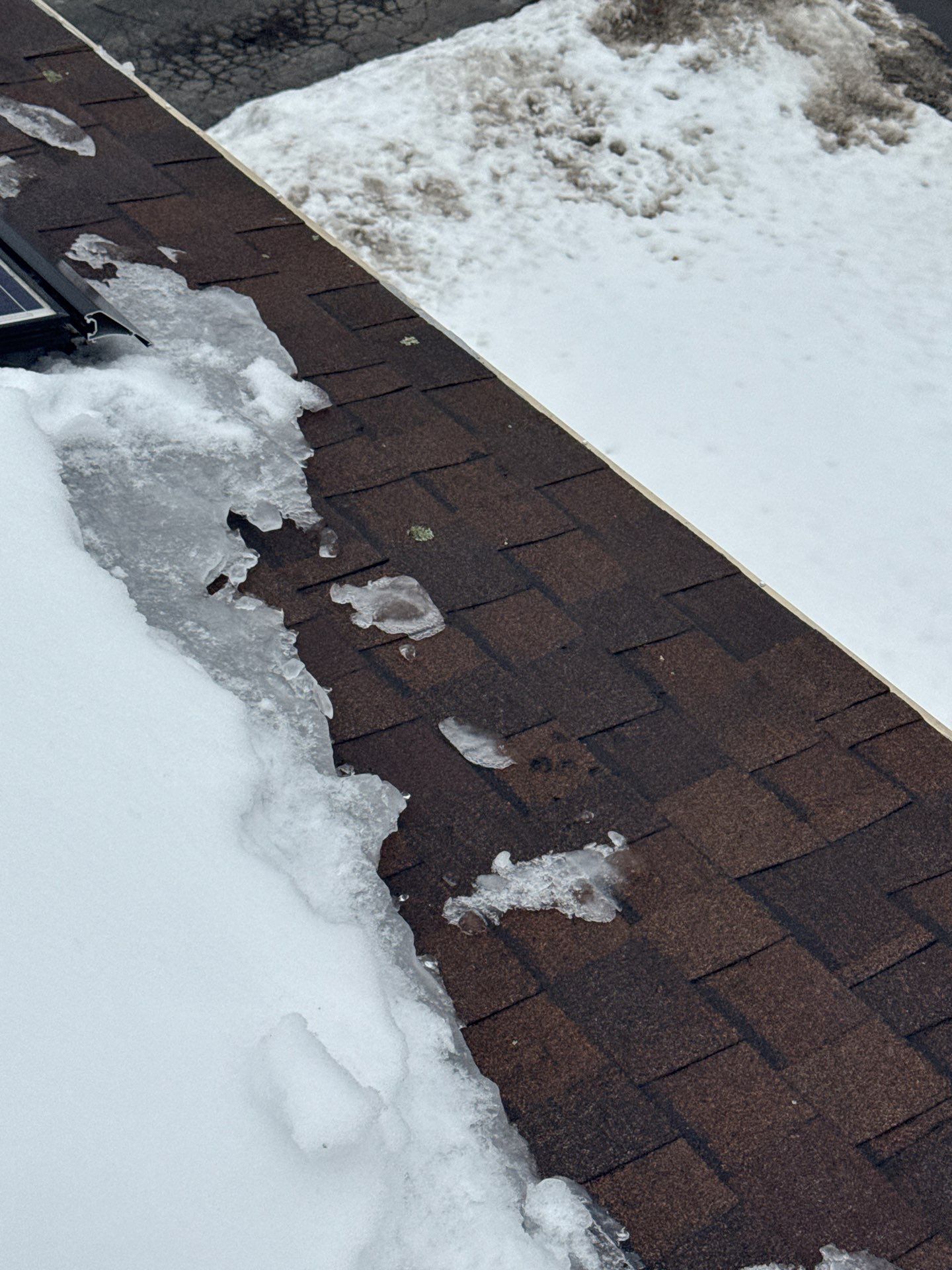 Ice Dam Removal & Snow Removal in Woburn, MA by Mighty Dog Roofing of Greater Middlesex County
