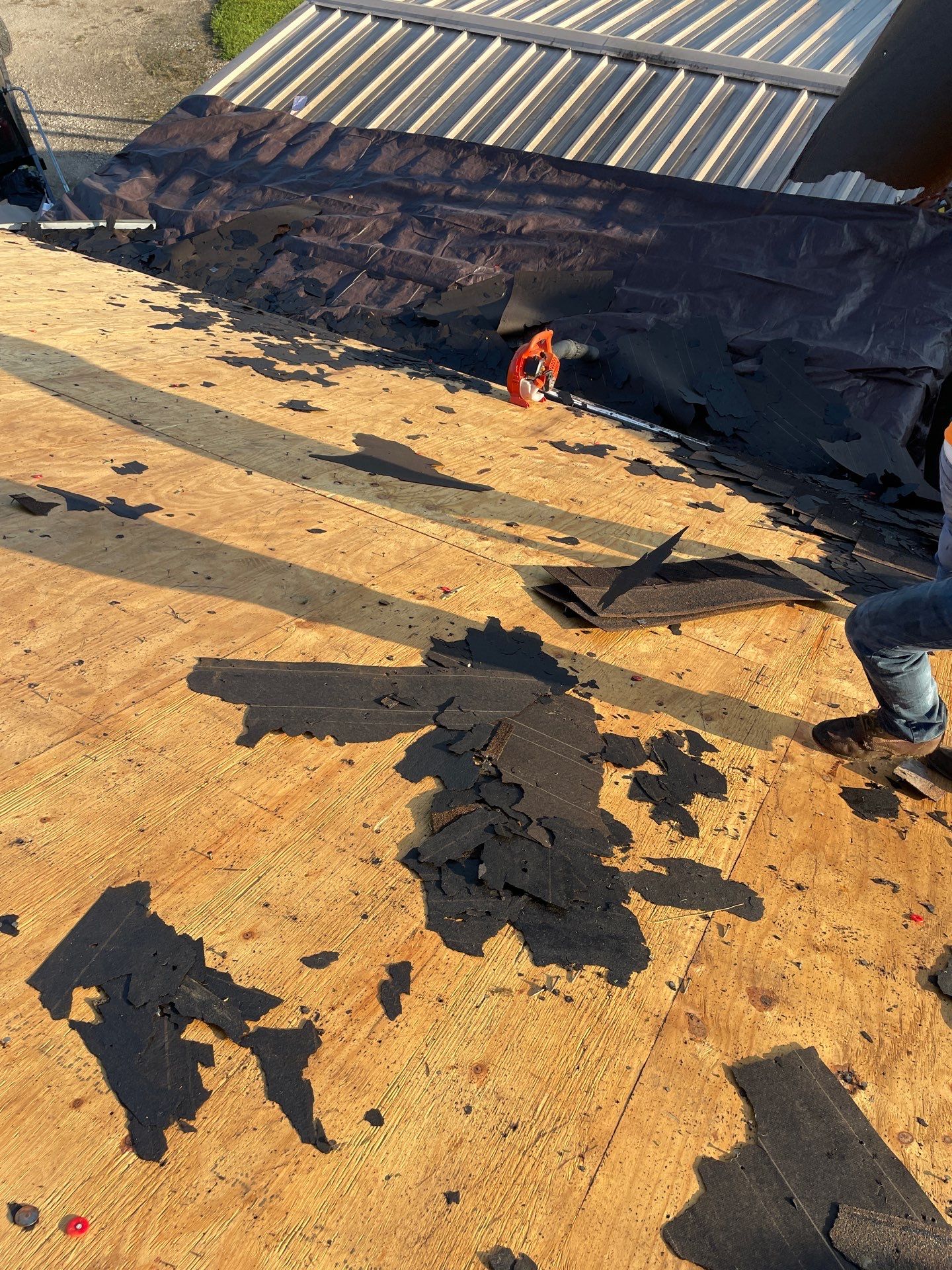 Residential Roofing Installation using Owen's Corning Duration (Lifetime) Shingles by Roof Repair Company