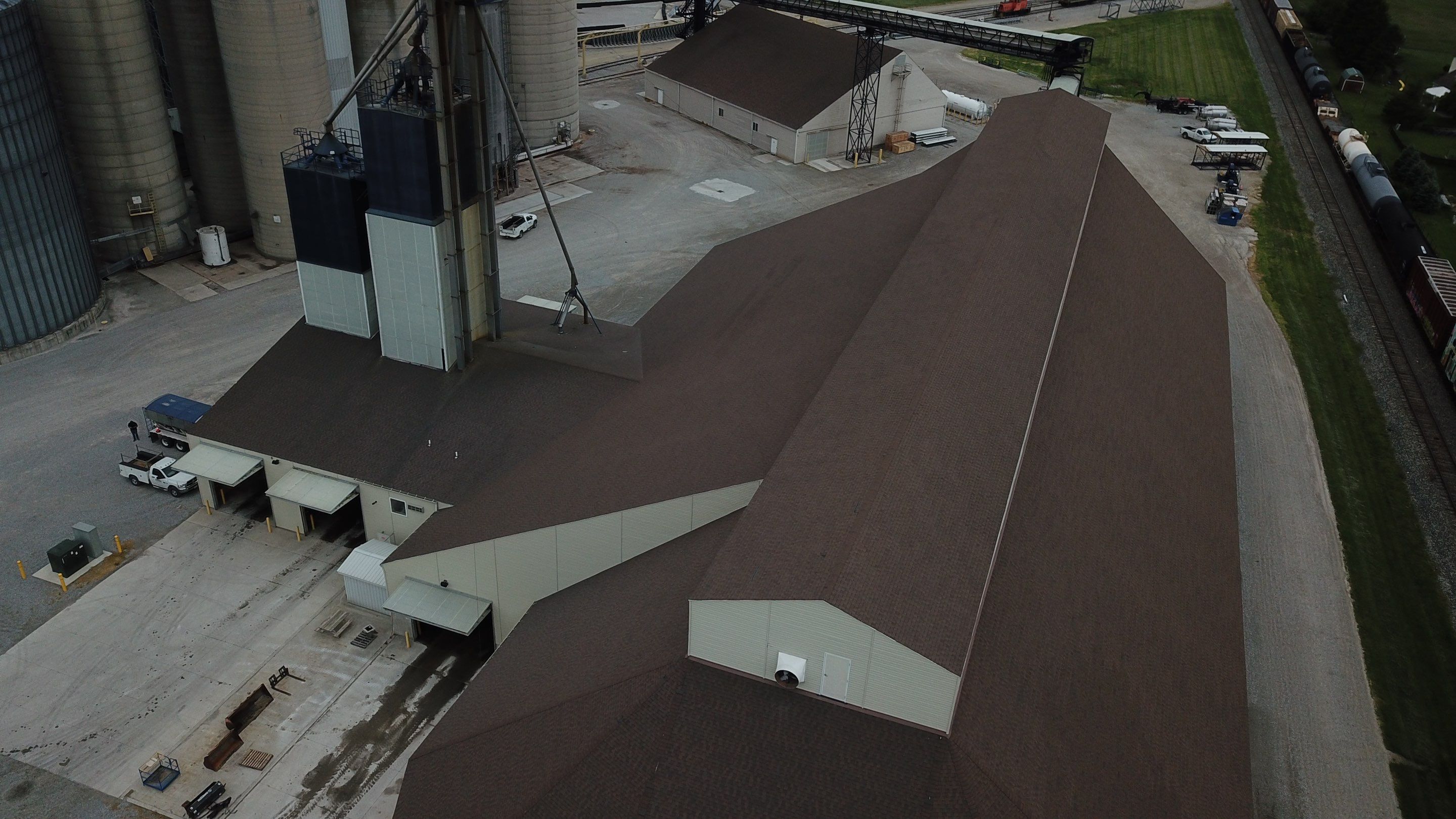 Commercial Roofing Installation using Duration Series Shingles - Chateau Green  by RoofX 