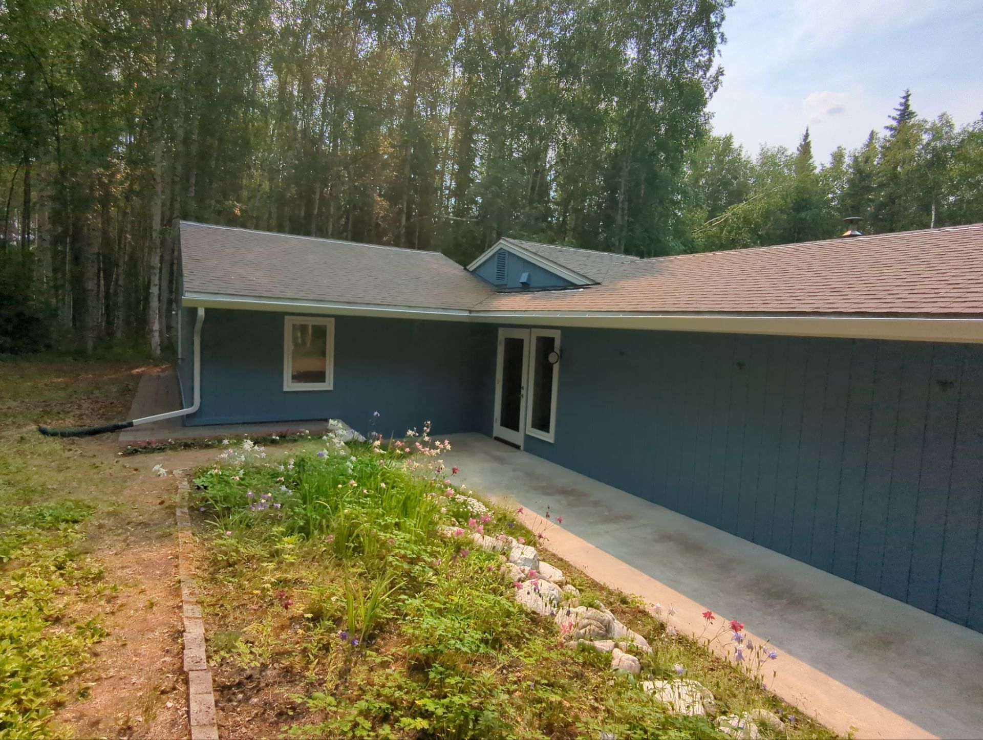 Lovely Exterior Refresh by Midnight Sun Painting