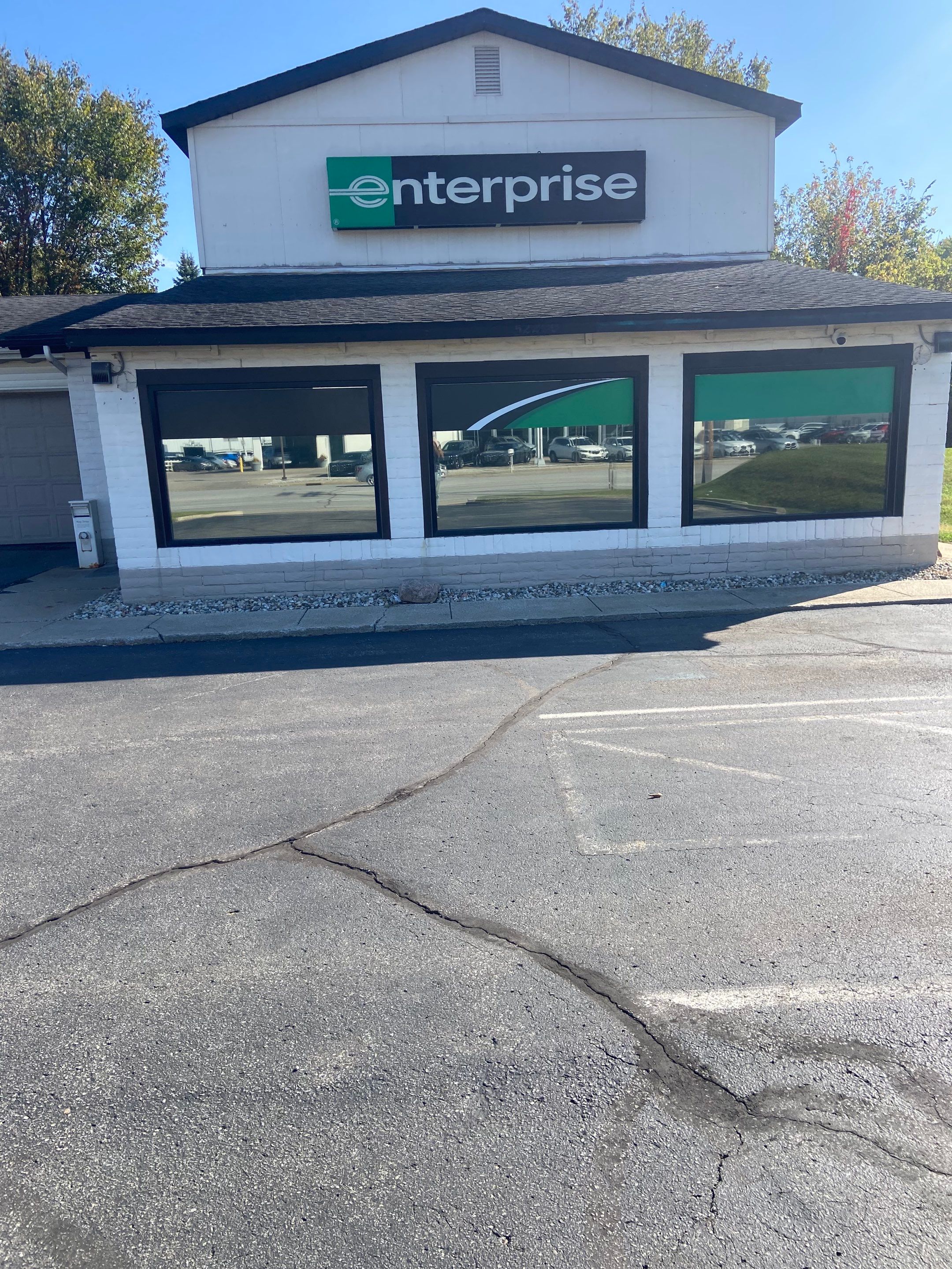 Commercial Building Signage and Pylon Face Replacement in South Bend by Hayes Design co