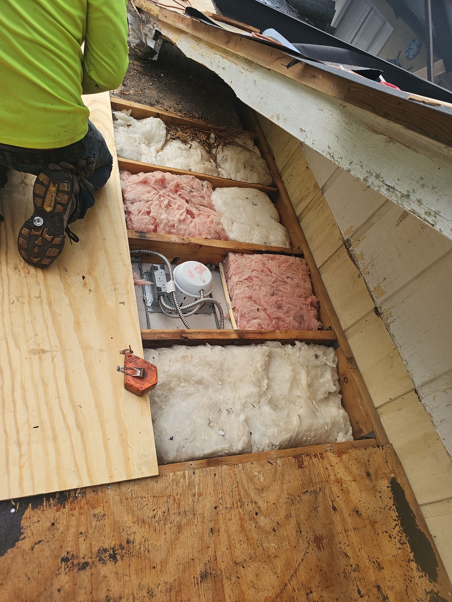 Project in Seminole 33772 by Mitchell Roofing Company LLC