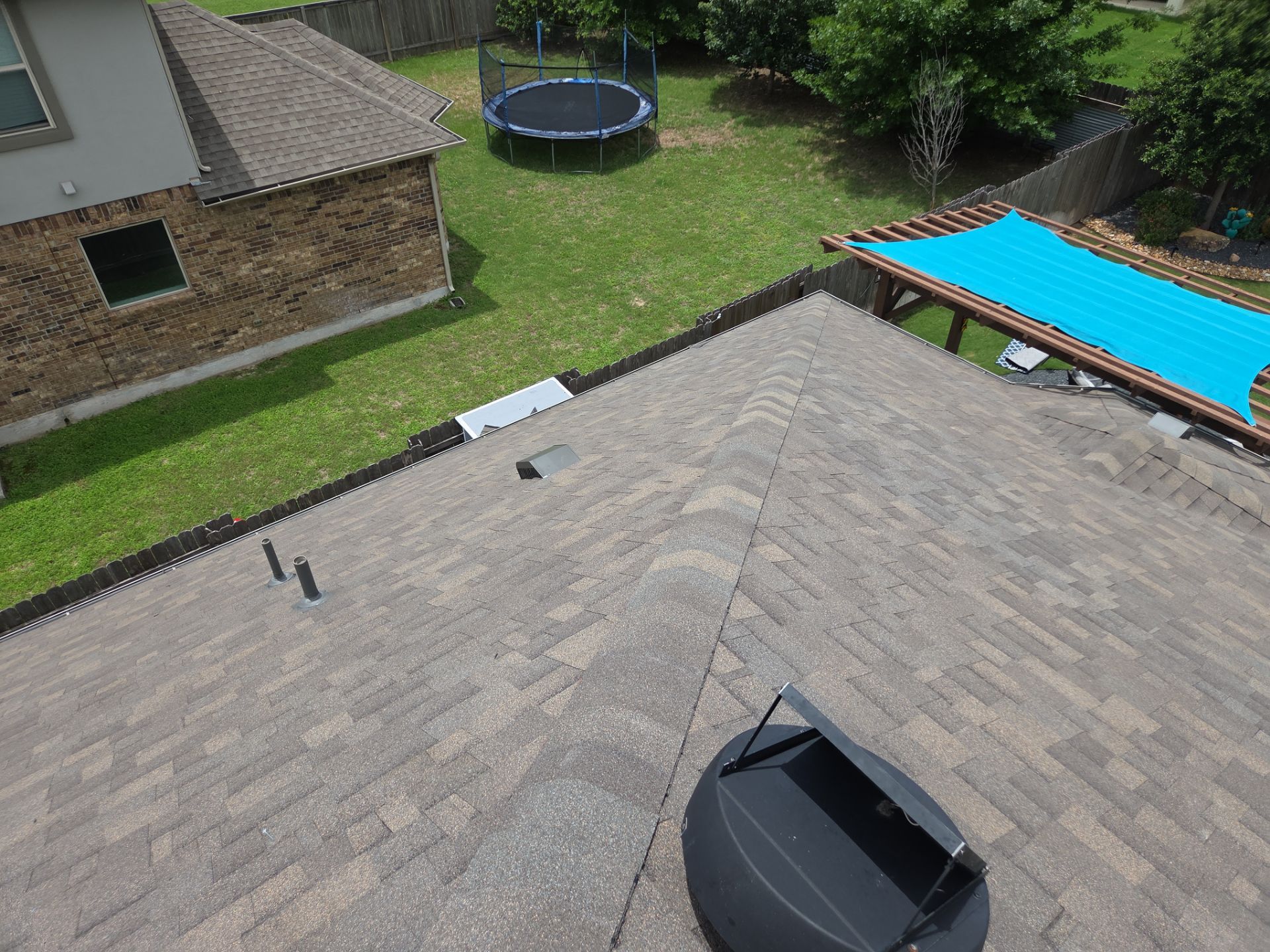 Weathered Wood - Malarkey Vista by RoofsOnly.com