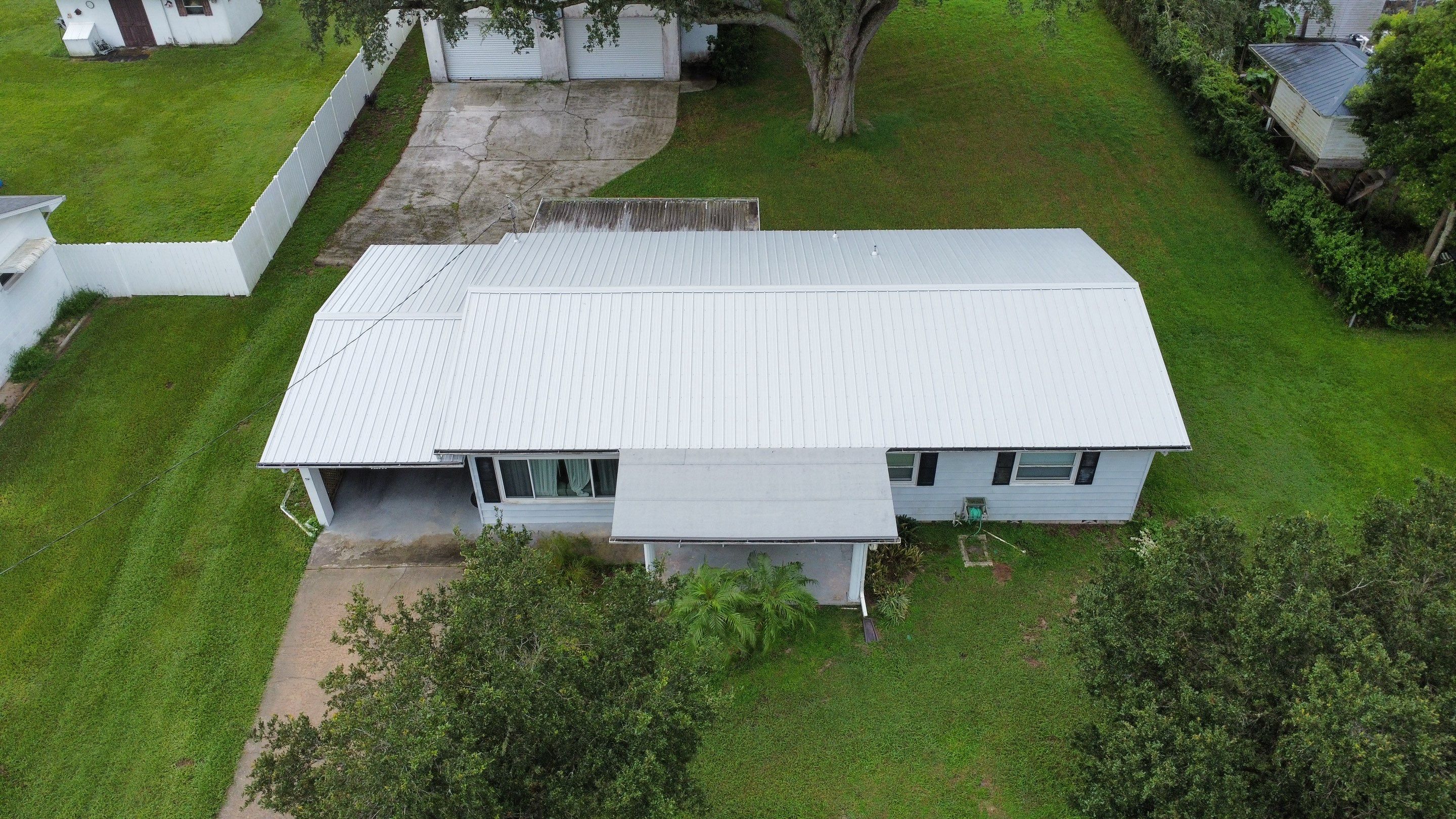 Metal Roof Replacement in Zephyrhills, FL by Steadfast Roofing 