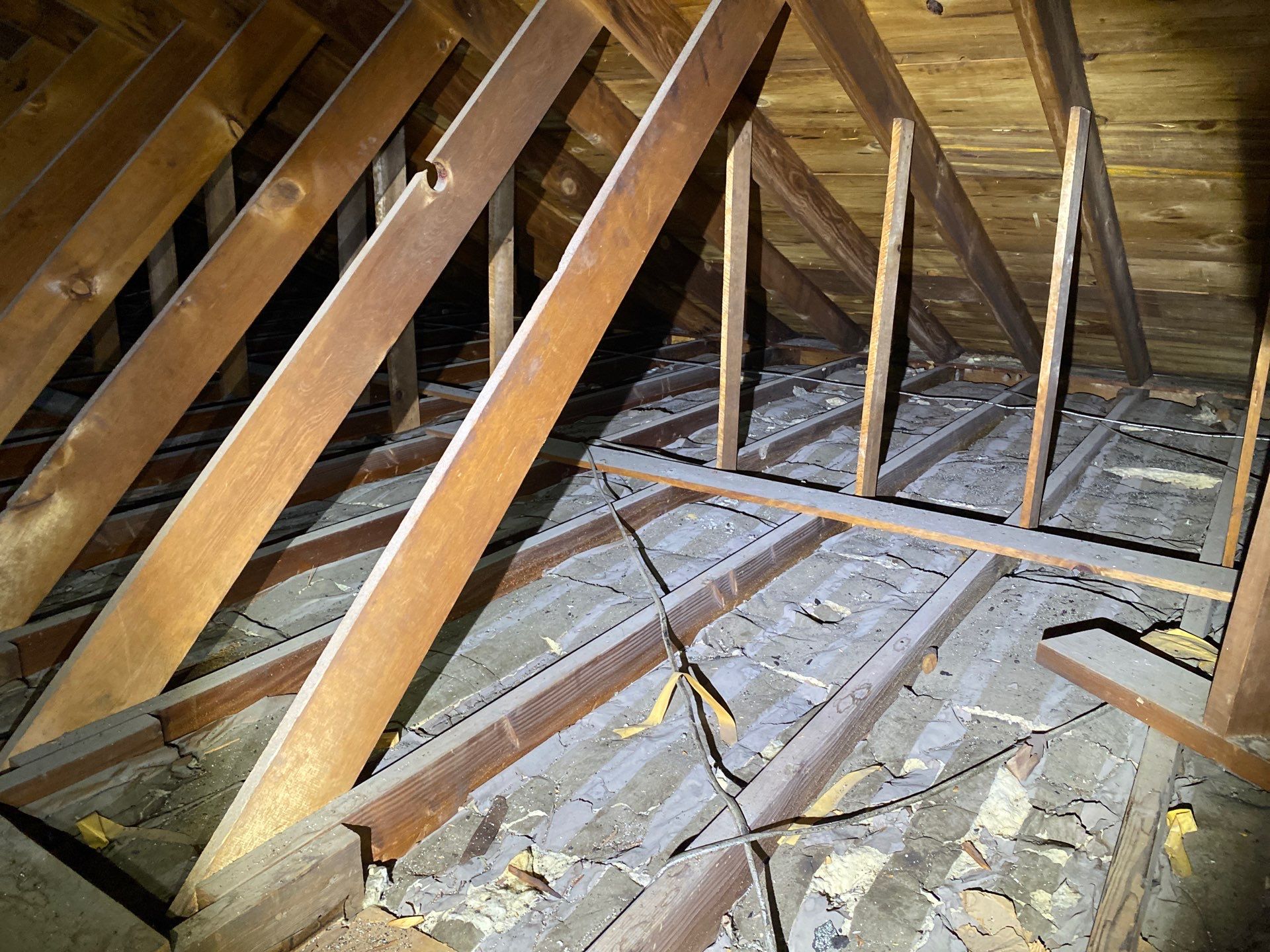 Reduce heating/cooling costs of Wellsburg, WV home. by Home Environment Solutions